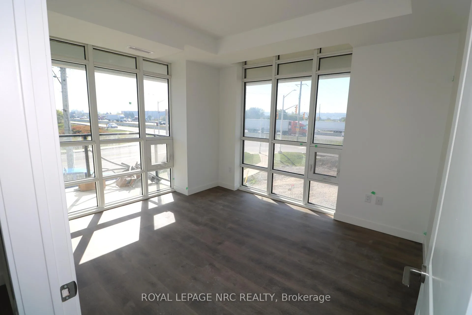 Photo 11 of Unit 223, 461 Green Road, Hamilton, Stoney Creek — HOMEH