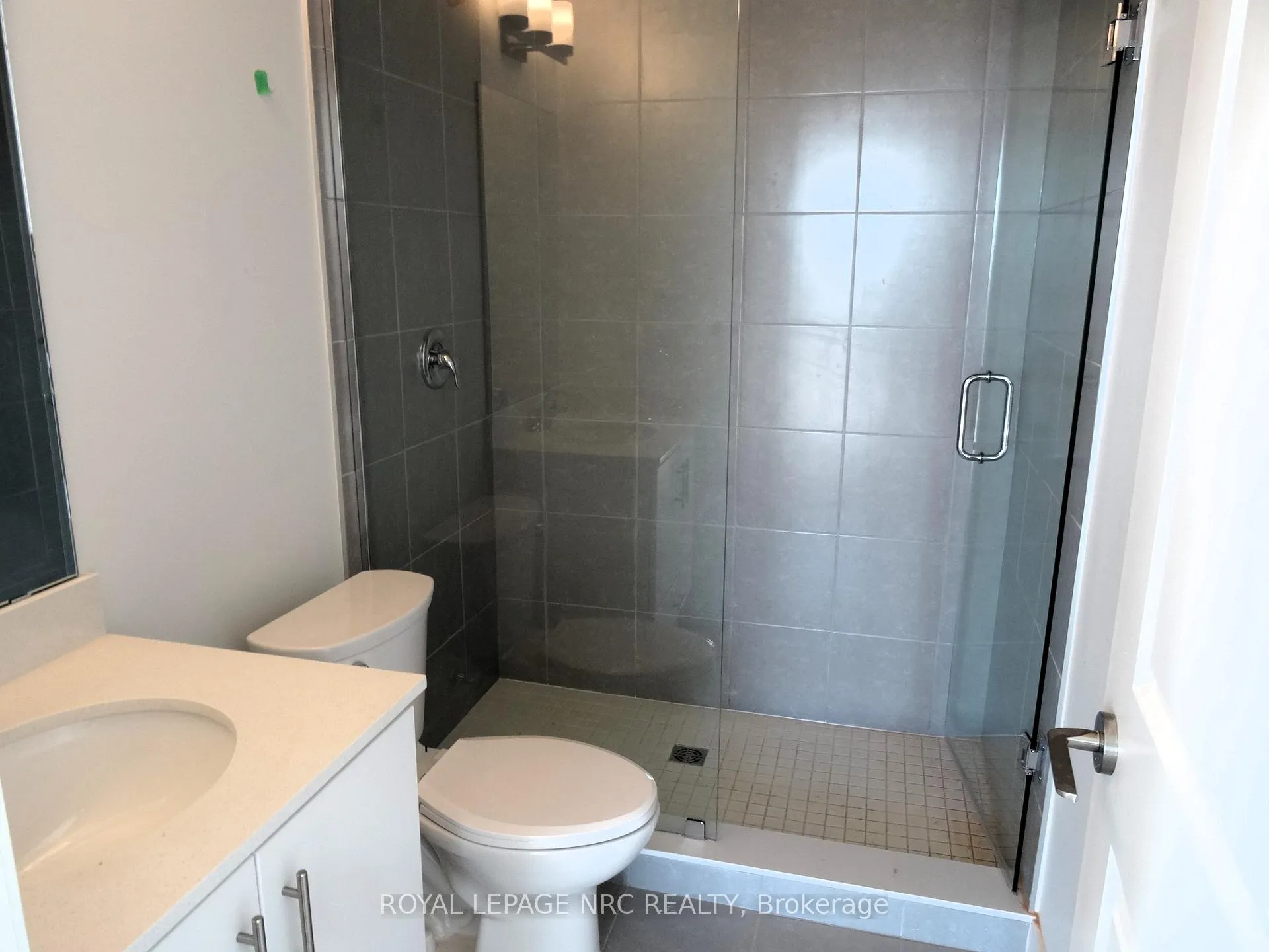 Photo 13 of Unit 223, 461 Green Road, Hamilton, Stoney Creek — HOMEH