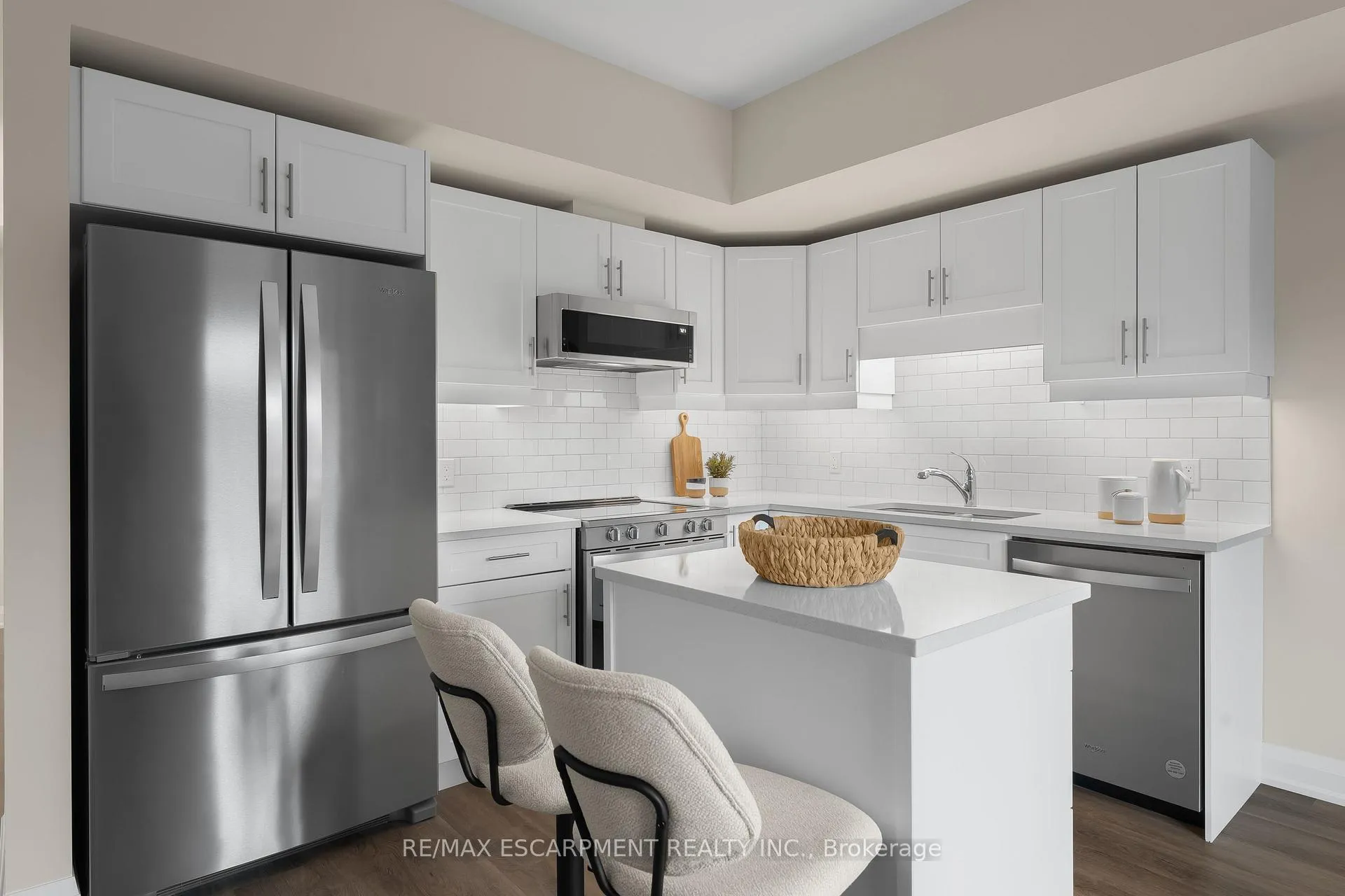 Photo 6 of Unit 403, 118 Summersides Boulevard, Pelham, Fonthill — HOMEH