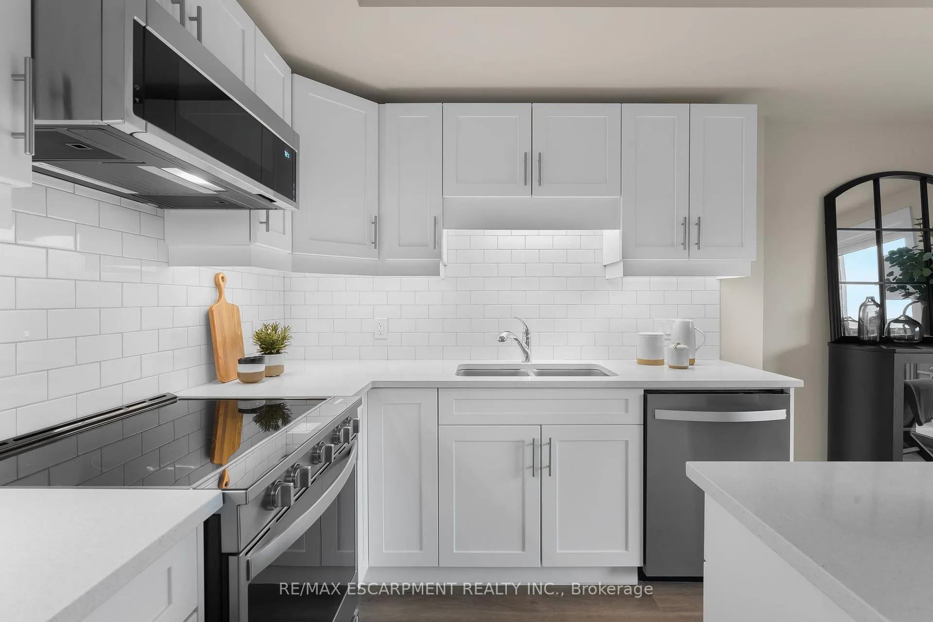 Photo 8 of Unit 403, 118 Summersides Boulevard, Pelham, Fonthill — HOMEH