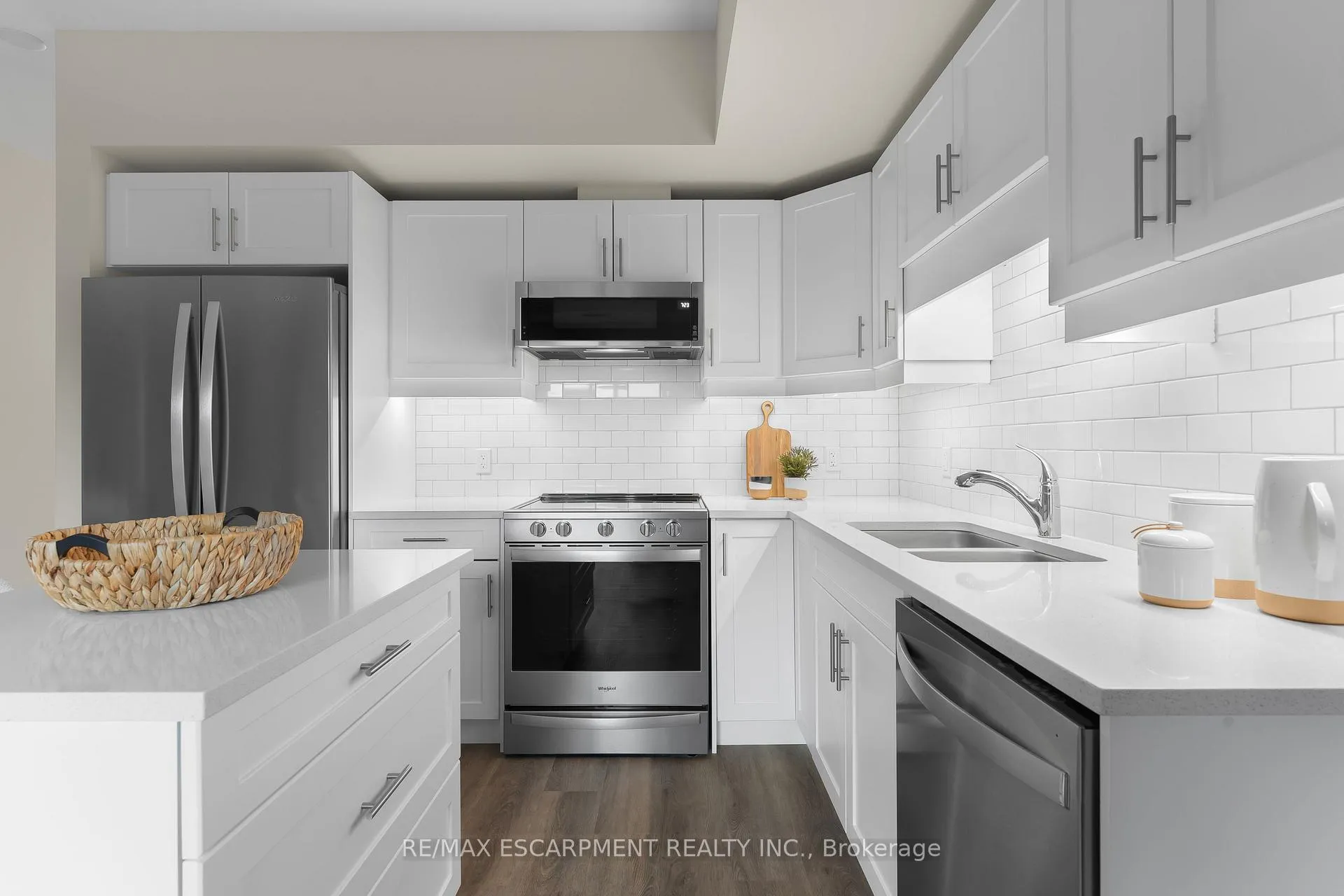Photo 12 of Unit 403, 118 Summersides Boulevard, Pelham, Fonthill — HOMEH