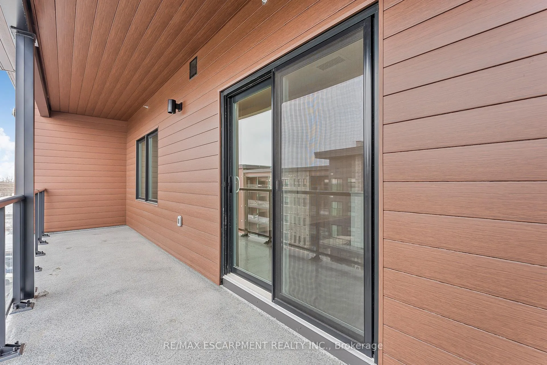 Photo 19 of Unit 403, 118 Summersides Boulevard, Pelham, Fonthill — HOMEH
