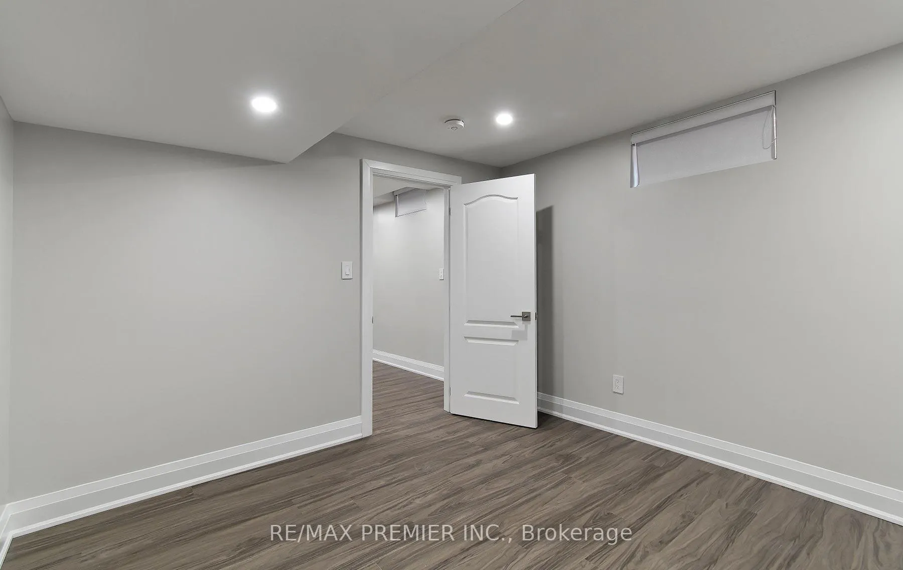 Photo 9 of Unit Bsmt, 115 Dante Court, Vaughan, East Woodbridge — HOMEH
