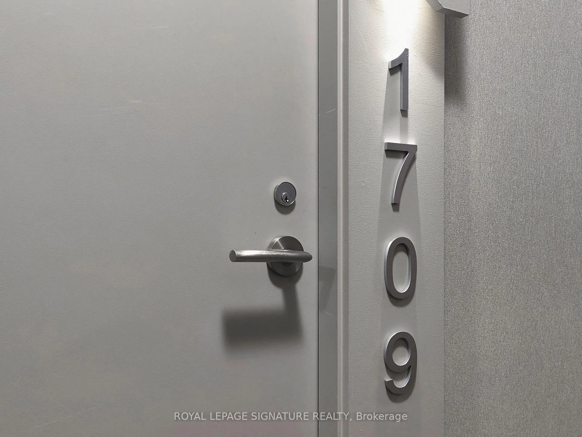 Photo 5 of Unit 1709, 2 Sonic Way, Toronto, Flemingdon Park — HOMEH
