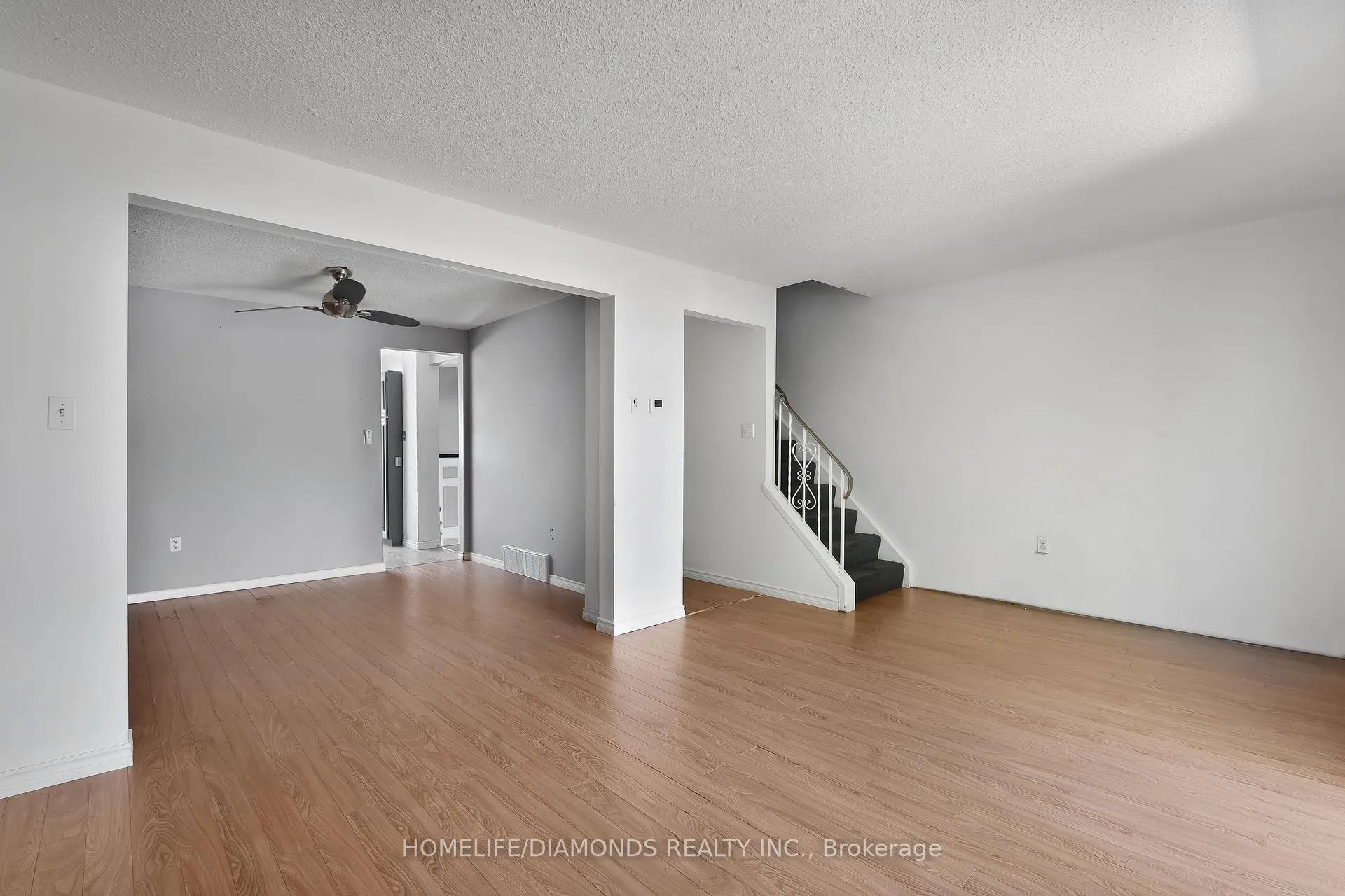 Photo 9 of Unit 35, 262 Kenora Avenue, Hamilton, Kentley — HOMEH