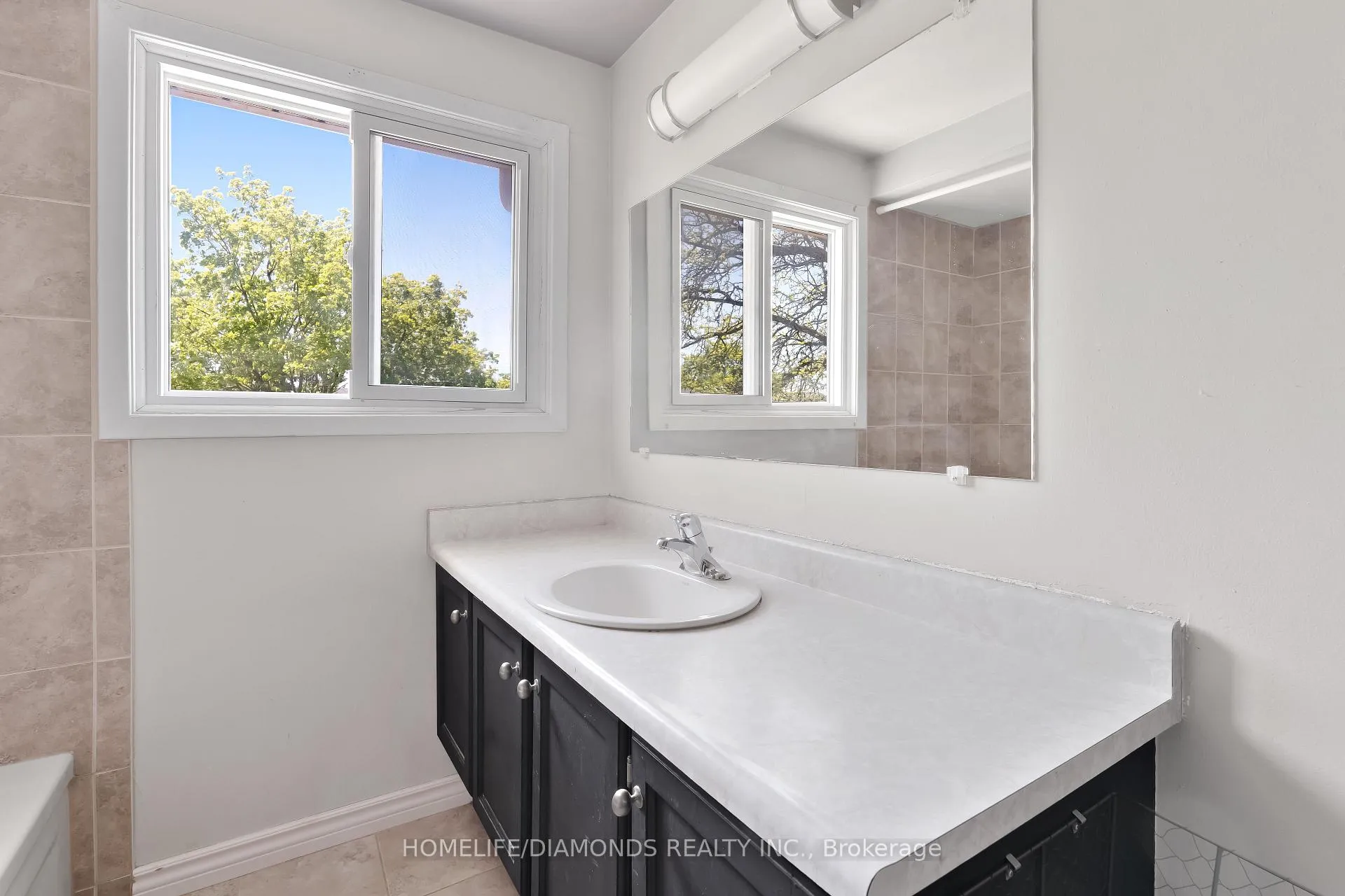 Photo 29 of Unit 35, 262 Kenora Avenue, Hamilton, Kentley — HOMEH