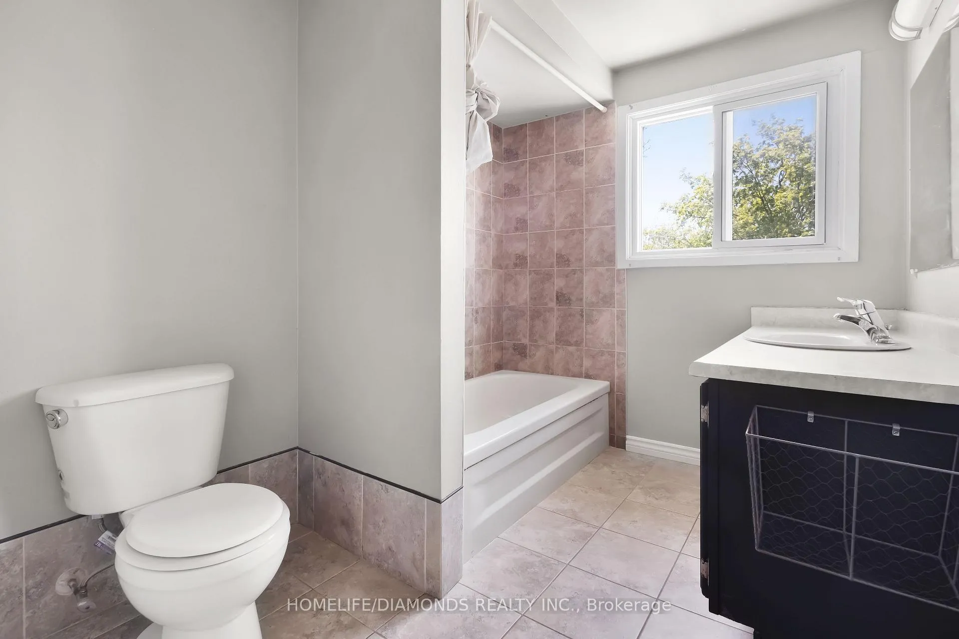 Photo 30 of Unit 35, 262 Kenora Avenue, Hamilton, Kentley — HOMEH