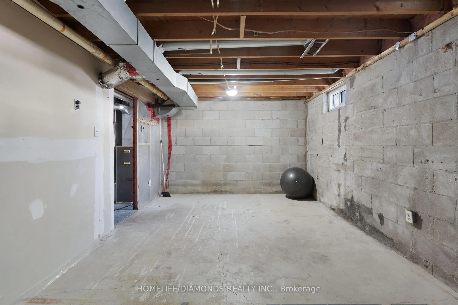 Photo 33 of Unit 35, 262 Kenora Avenue, Hamilton, Kentley — HOMEH