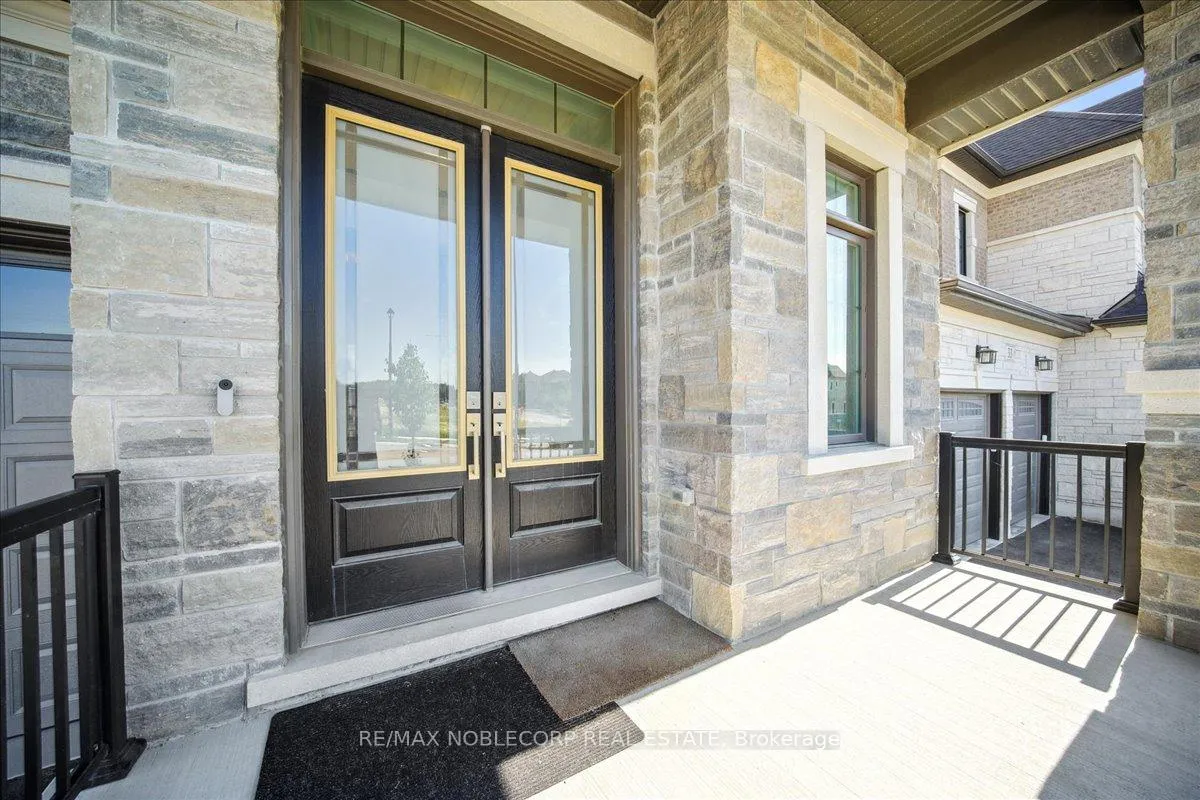 Photo 2 of Unit Main + Upper, 25 Brant Drive, Vaughan, Vellore Village — HOMEH