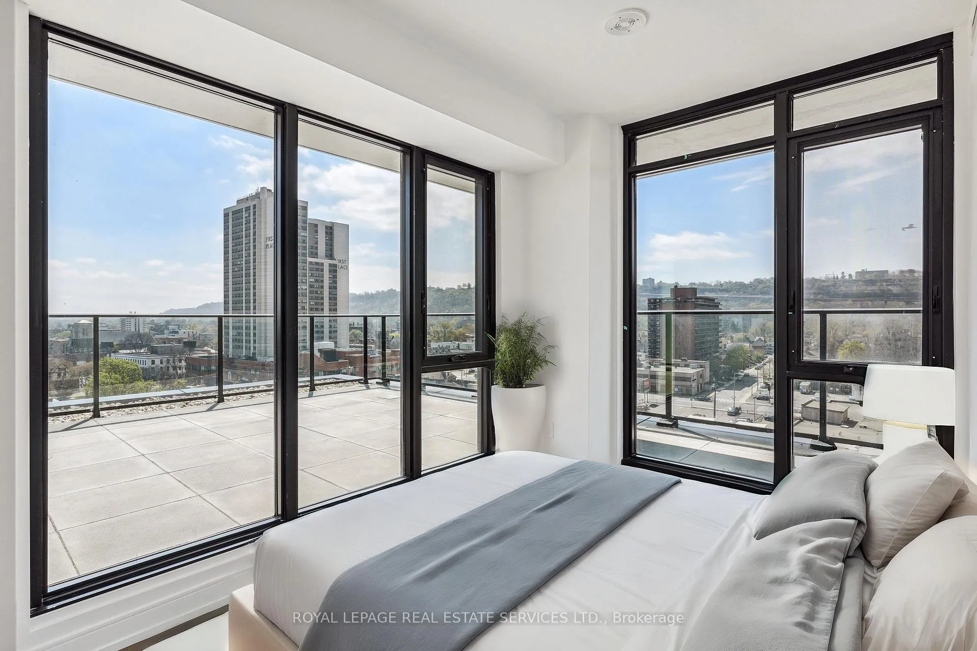 Photo 15 of Unit 1022, 1 Jarvis Street, Hamilton, Beasley — HOMEH