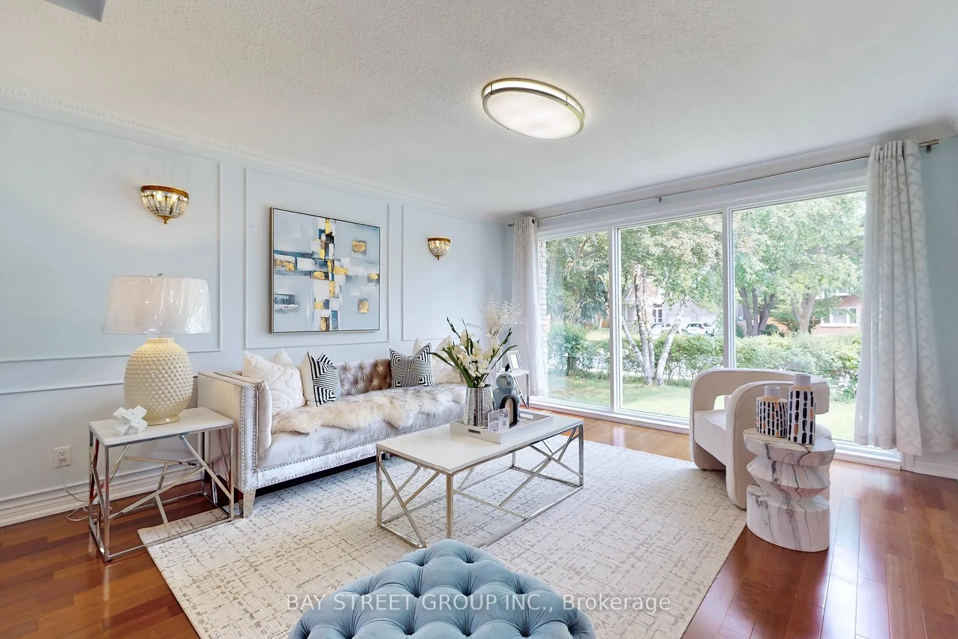 Photo 3 of 622 Village Parkway, Markham, Unionville — HOMEH