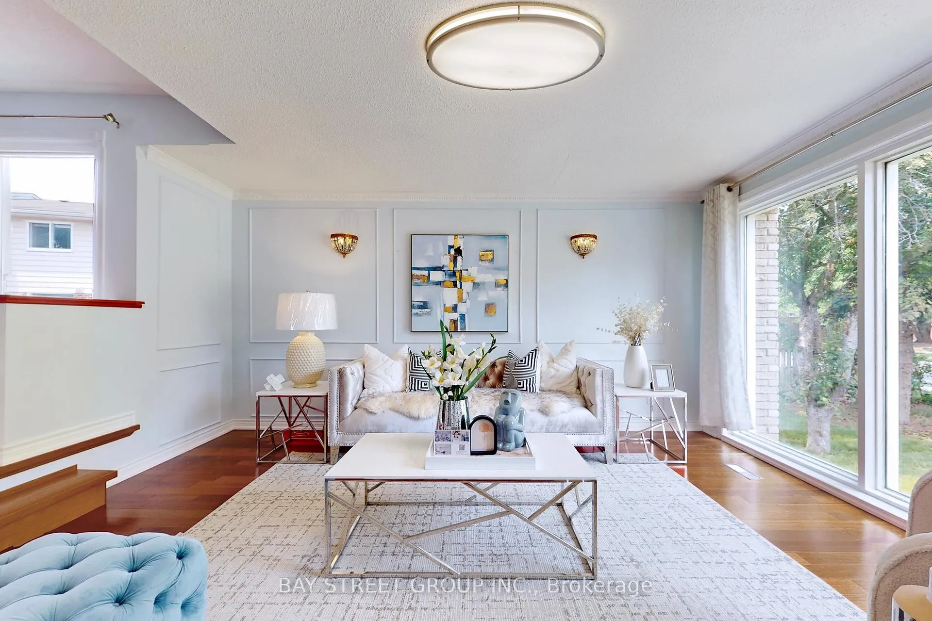 Photo 4 of 622 Village Parkway, Markham, Unionville — HOMEH