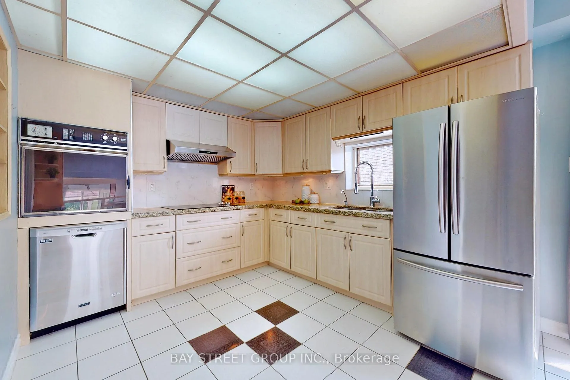Photo 12 of 622 Village Parkway, Markham, Unionville — HOMEH