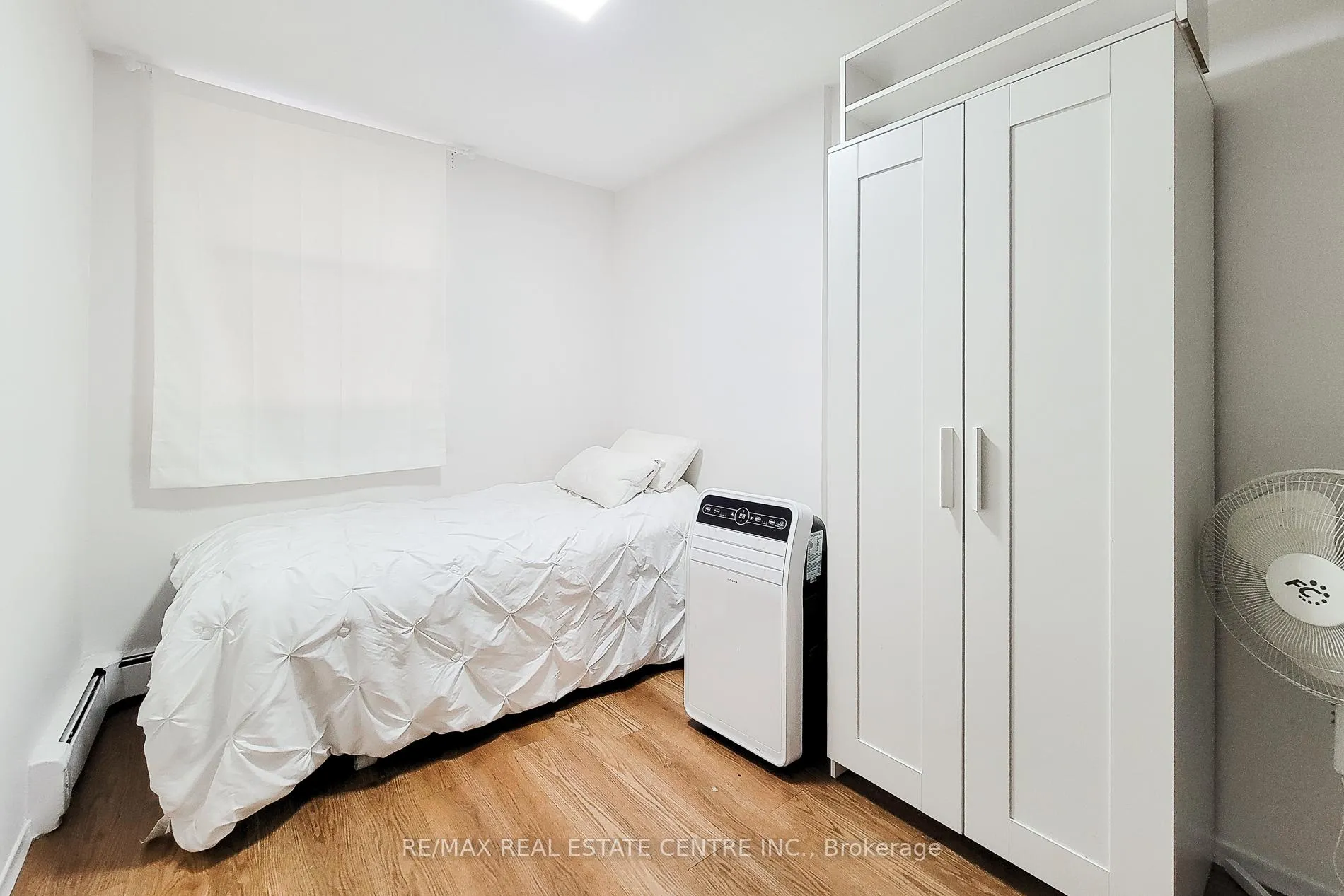 Photo 25 of Unit 110, 350 Quigley Road, Hamilton, Vincent — HOMEH