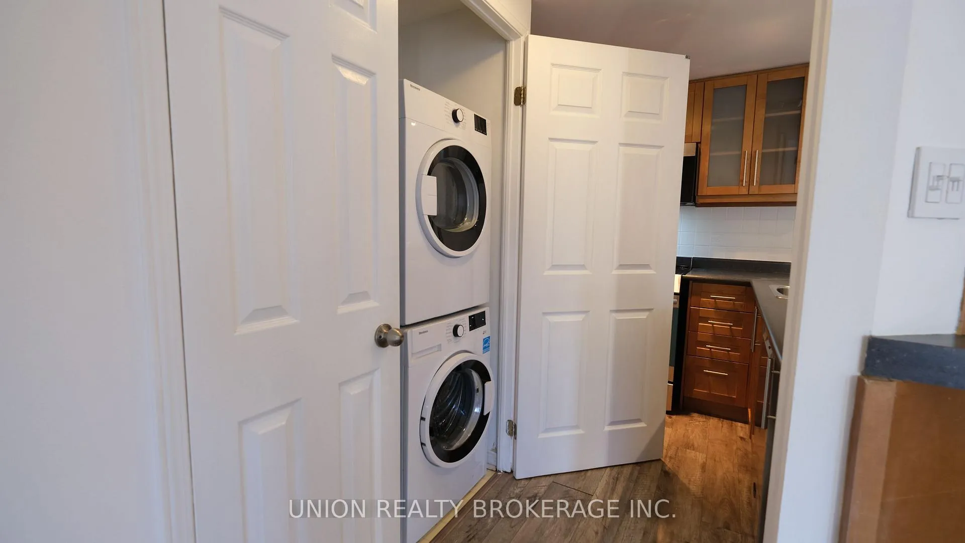 Photo 15 of Unit 301, 716 Kingston Road, Toronto, The Beaches — HOMEH
