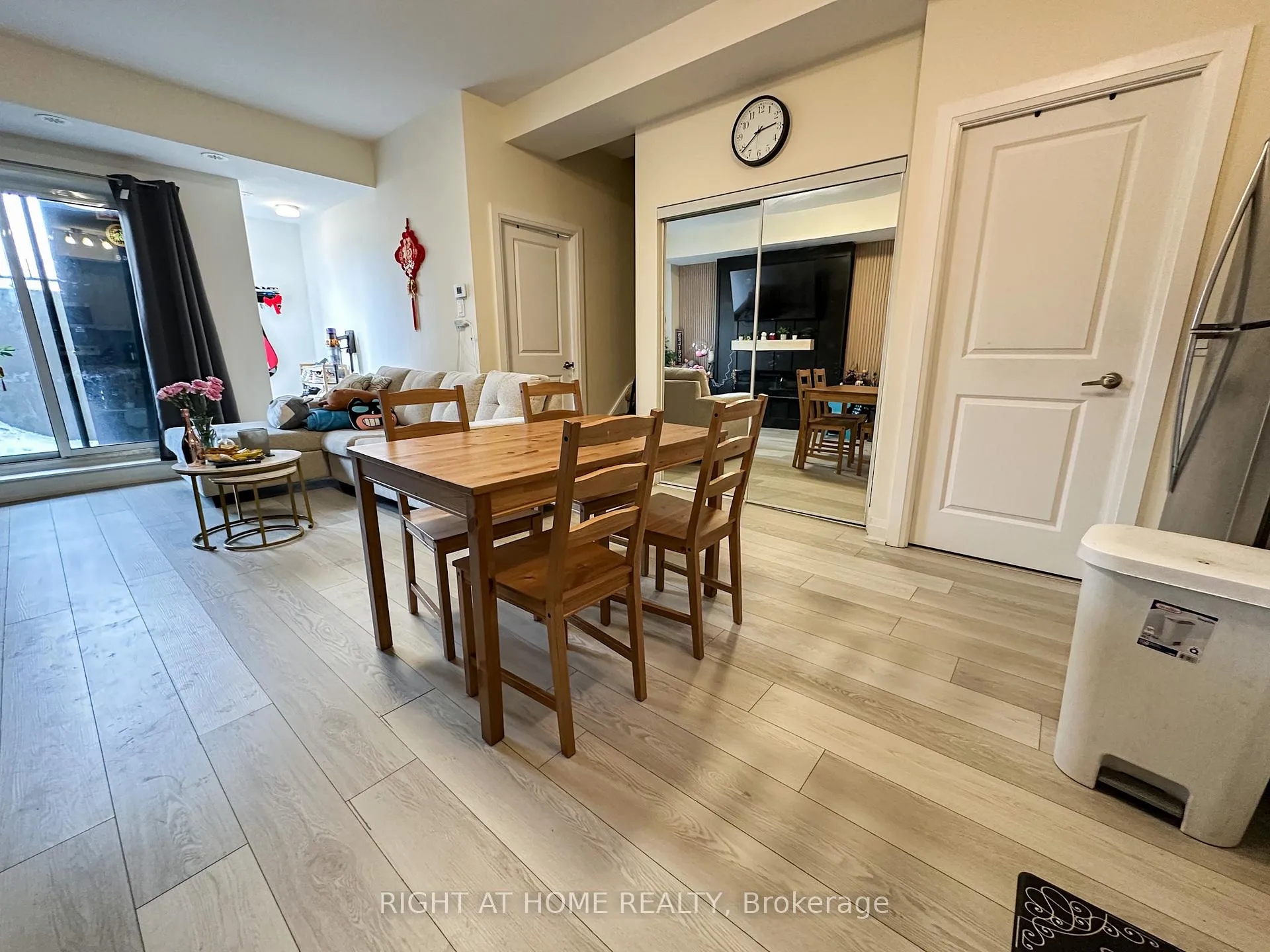 Photo 6 of Unit B302, 5279 Highway 7 Road, Vaughan, Vaughan Grove — HOMEH