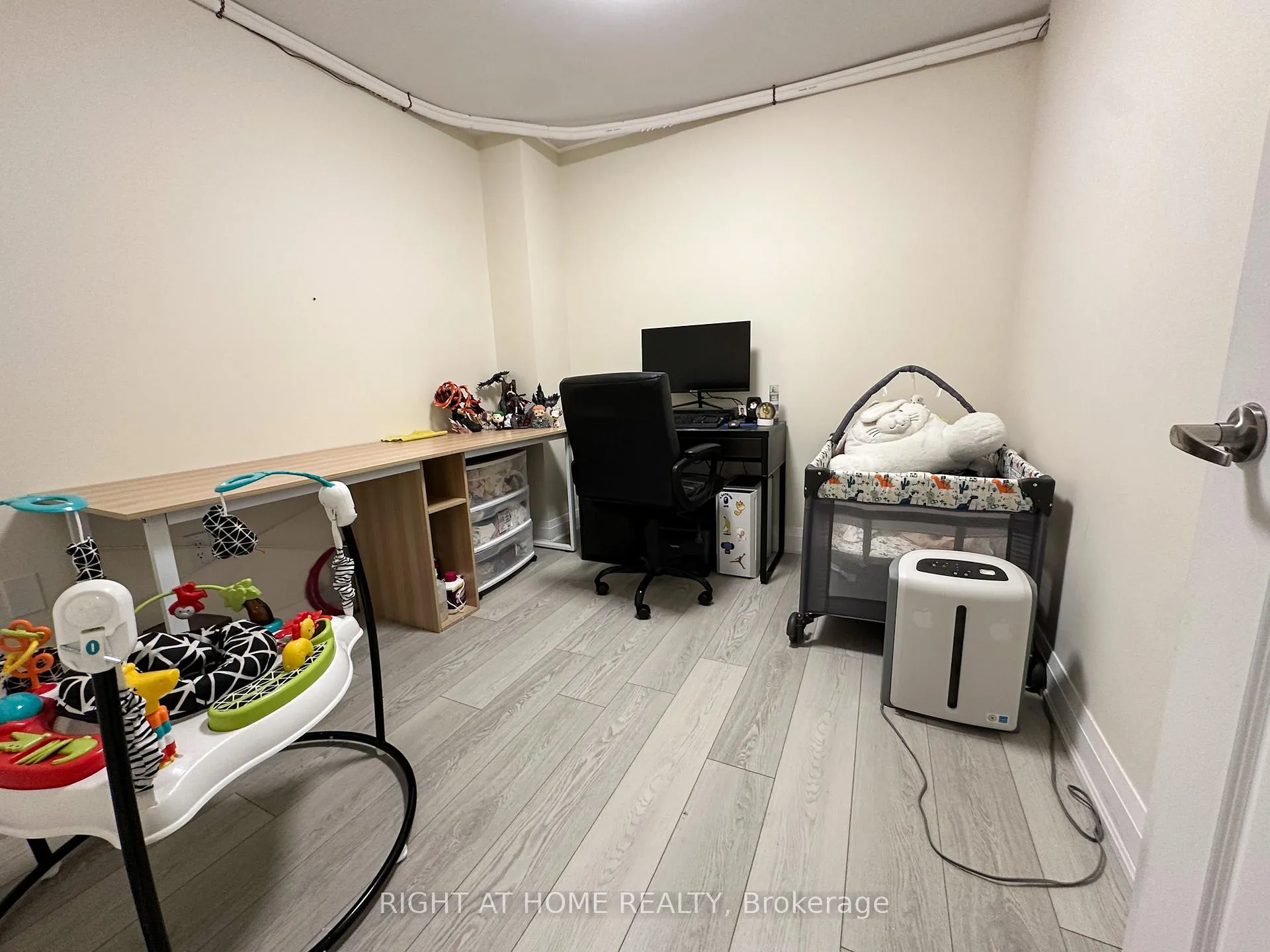 Photo 14 of Unit B302, 5279 Highway 7 Road, Vaughan, Vaughan Grove — HOMEH