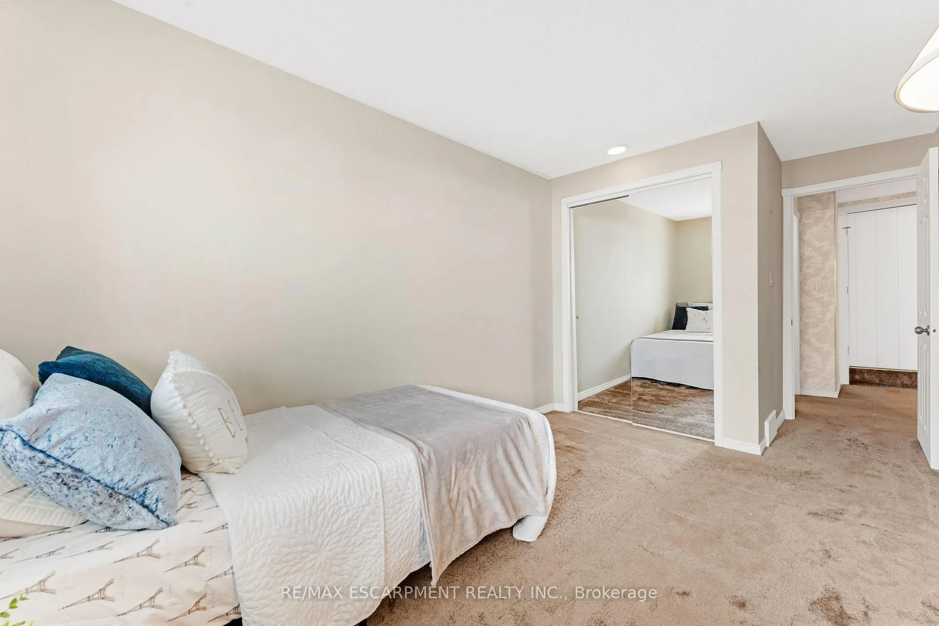 Photo 23 of Unit 22, 178 Scott Street, St. Catharines, Fairview — HOMEH