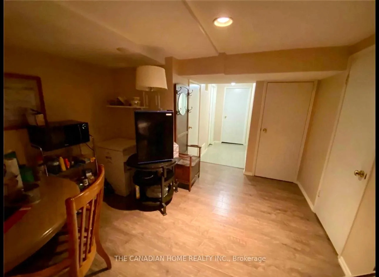 Photo 6 of Unit 2, 494 Barton Street E, Hamilton, Stoney Creek — HOMEH
