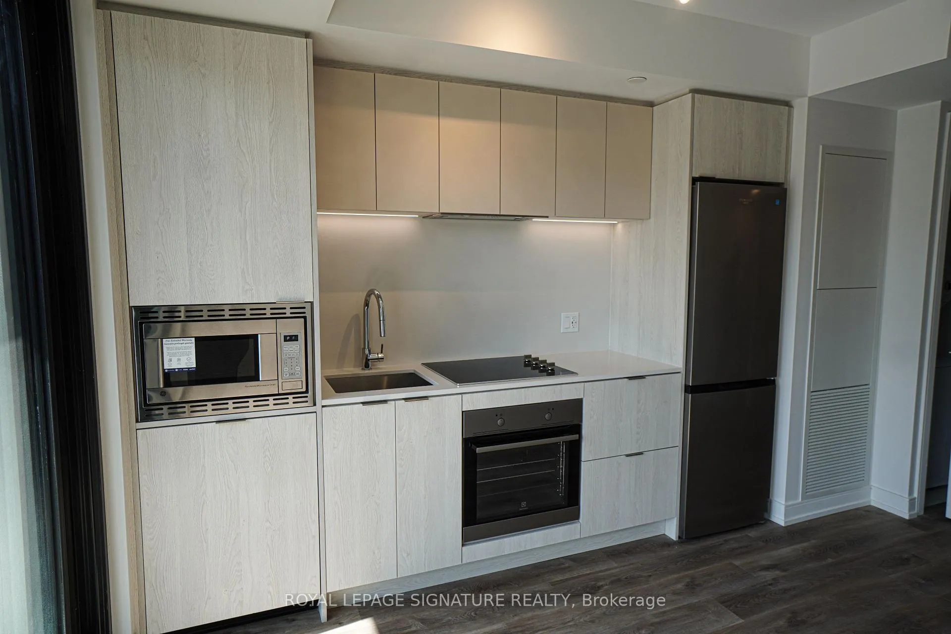 Photo 8 of Unit 404, 1 Jarvis Street, Hamilton, Beasley — HOMEH