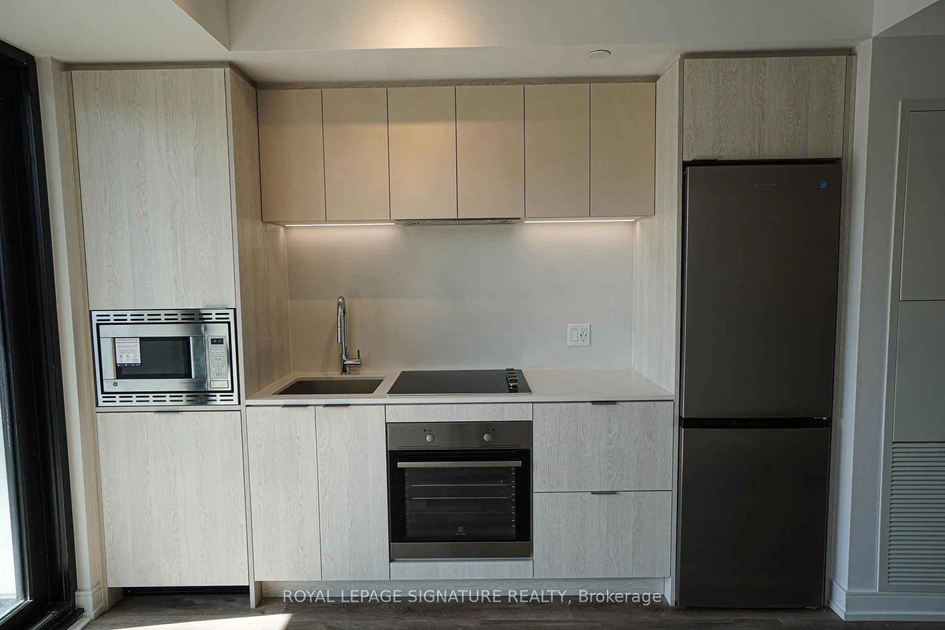 Photo 9 of Unit 404, 1 Jarvis Street, Hamilton, Beasley — HOMEH