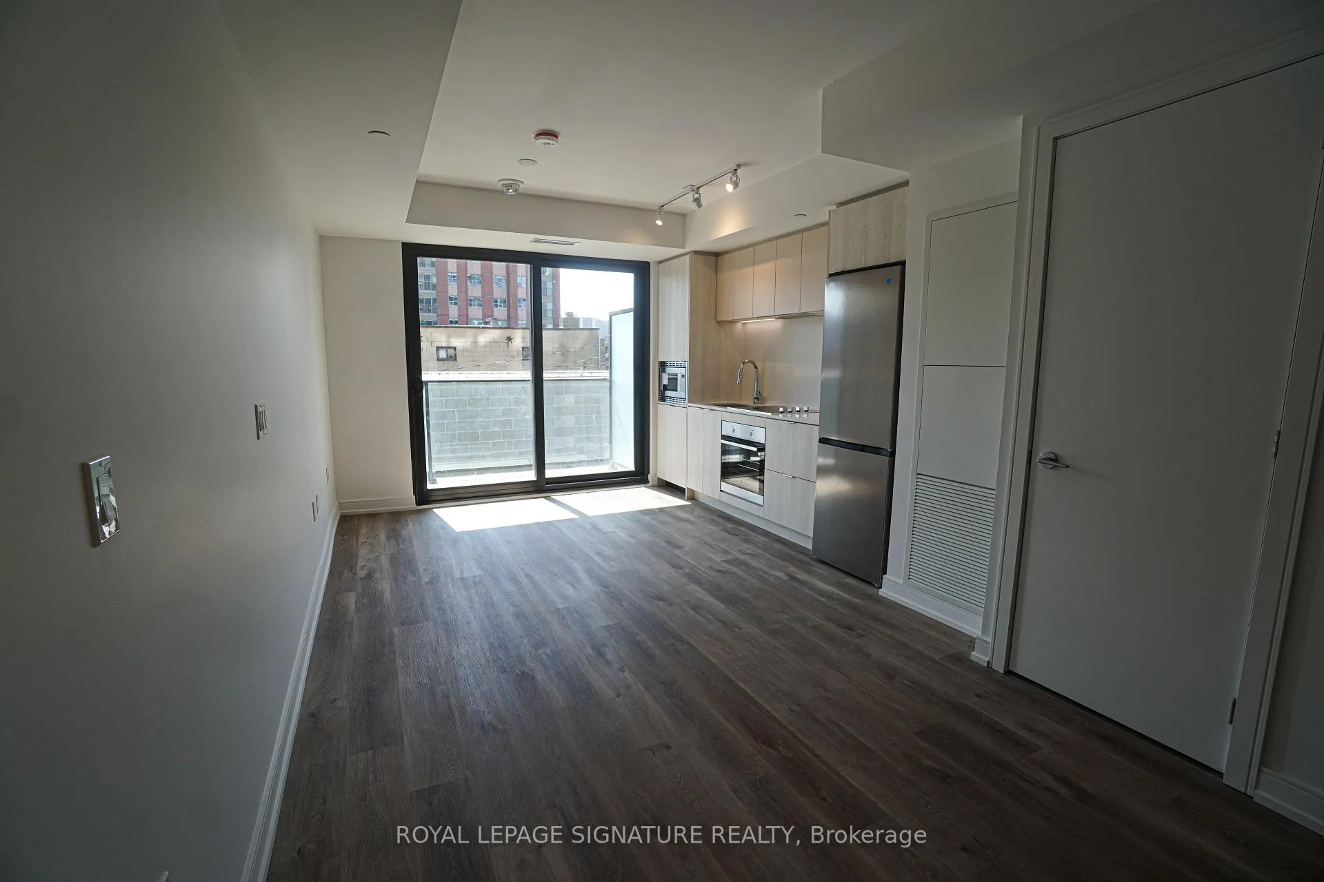 Photo 12 of Unit 404, 1 Jarvis Street, Hamilton, Beasley — HOMEH