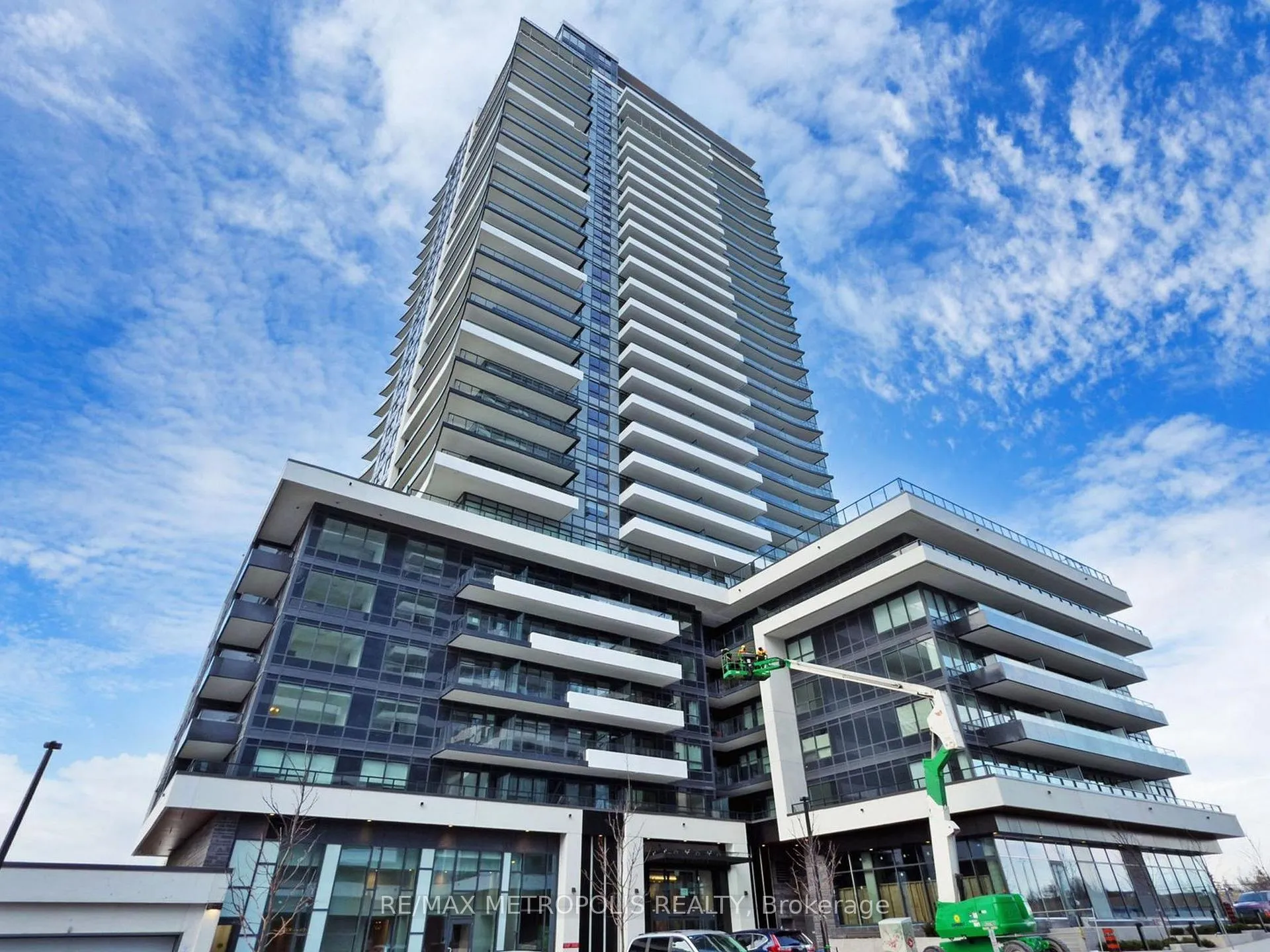 Photo 3 of Unit 708, 1435 Celebration Drive, Pickering, Bay Ridges — HOMEH