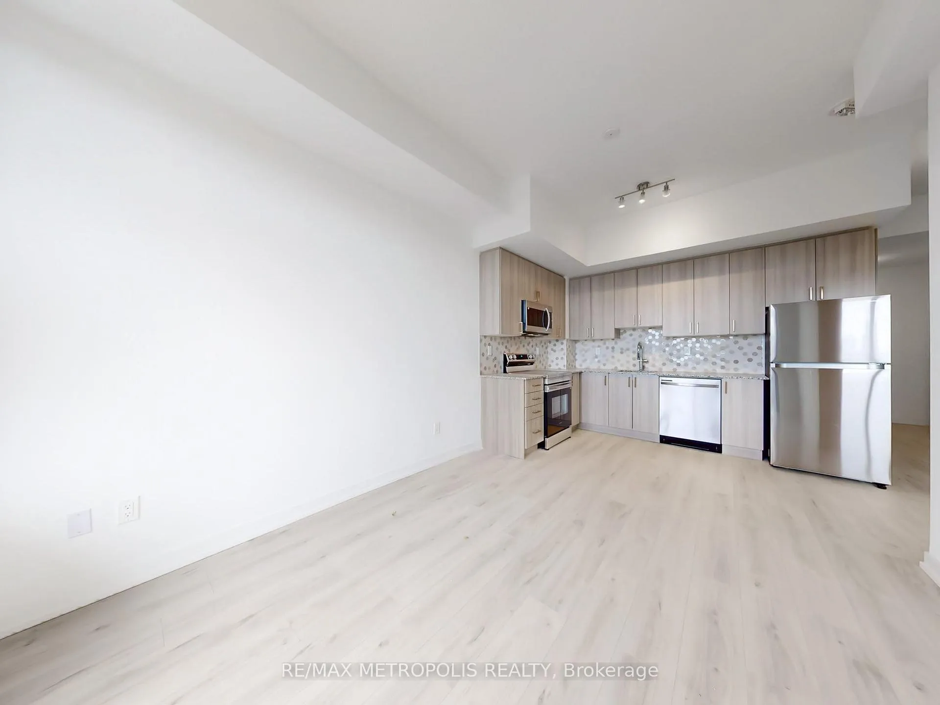 Photo 15 of Unit 708, 1435 Celebration Drive, Pickering, Bay Ridges — HOMEH