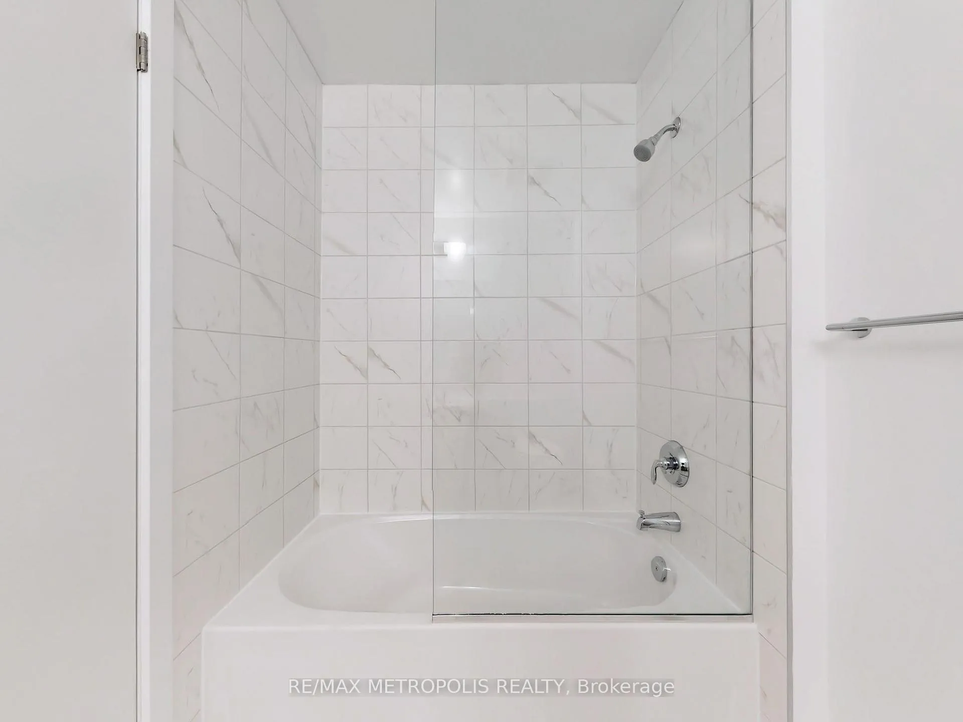 Photo 29 of Unit 708, 1435 Celebration Drive, Pickering, Bay Ridges — HOMEH