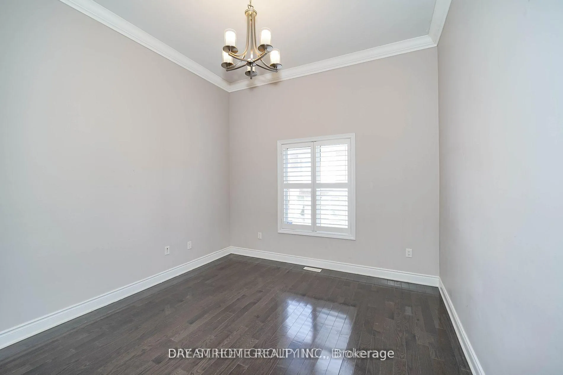 Photo 17 of 116 Foxwood Road, Vaughan, Patterson — HOMEH