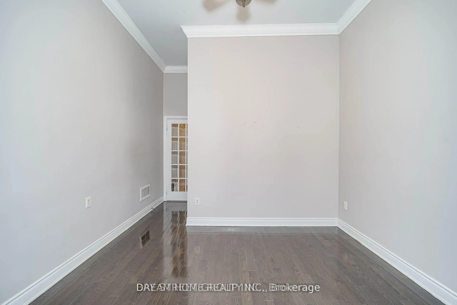 Photo 18 of 116 Foxwood Road, Vaughan, Patterson — HOMEH