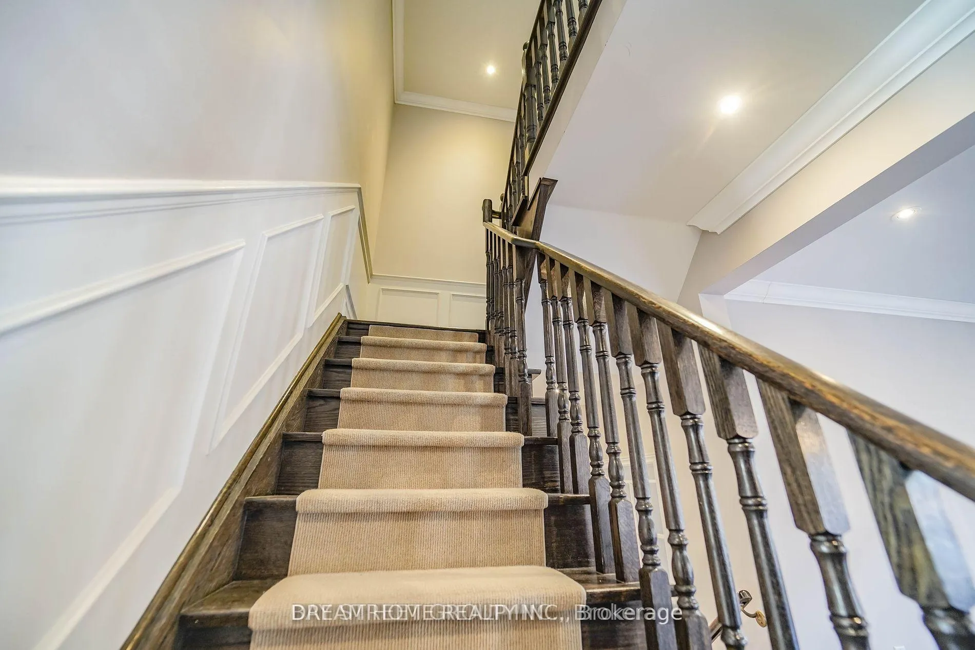 Photo 21 of 116 Foxwood Road, Vaughan, Patterson — HOMEH