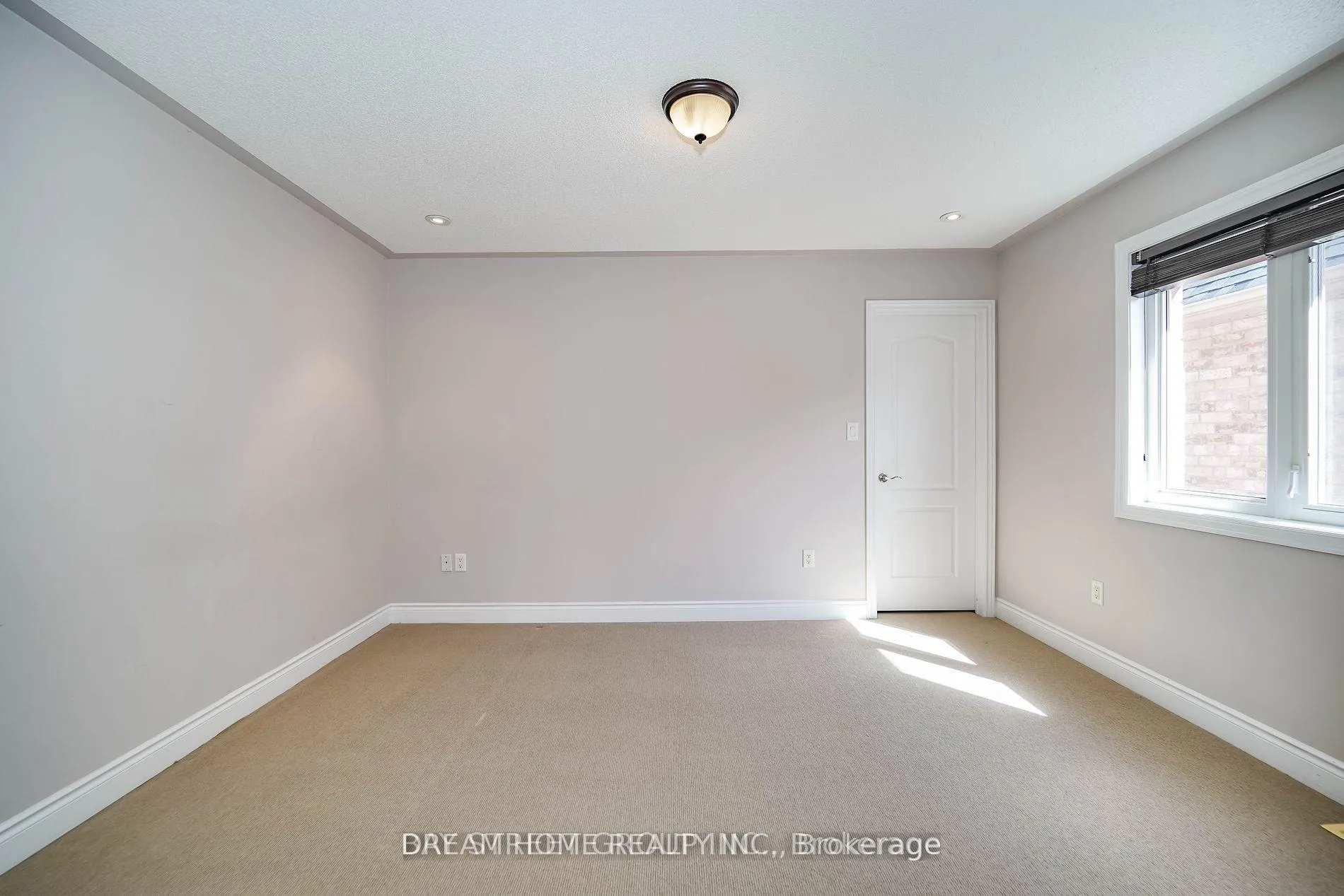 Photo 28 of 116 Foxwood Road, Vaughan, Patterson — HOMEH
