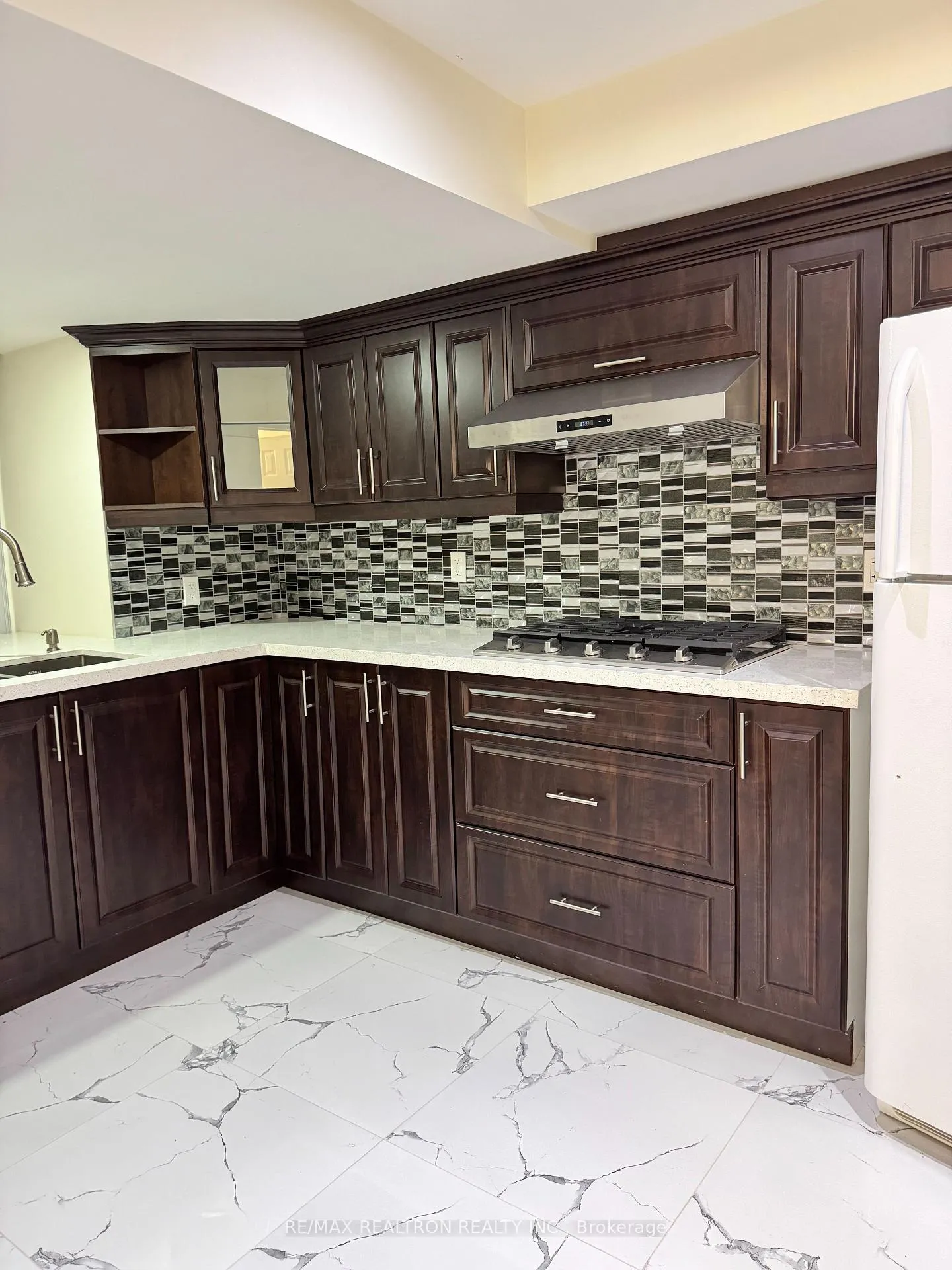 Photo 14 of 42 Appleview Road, Markham, Greensborough — HOMEH
