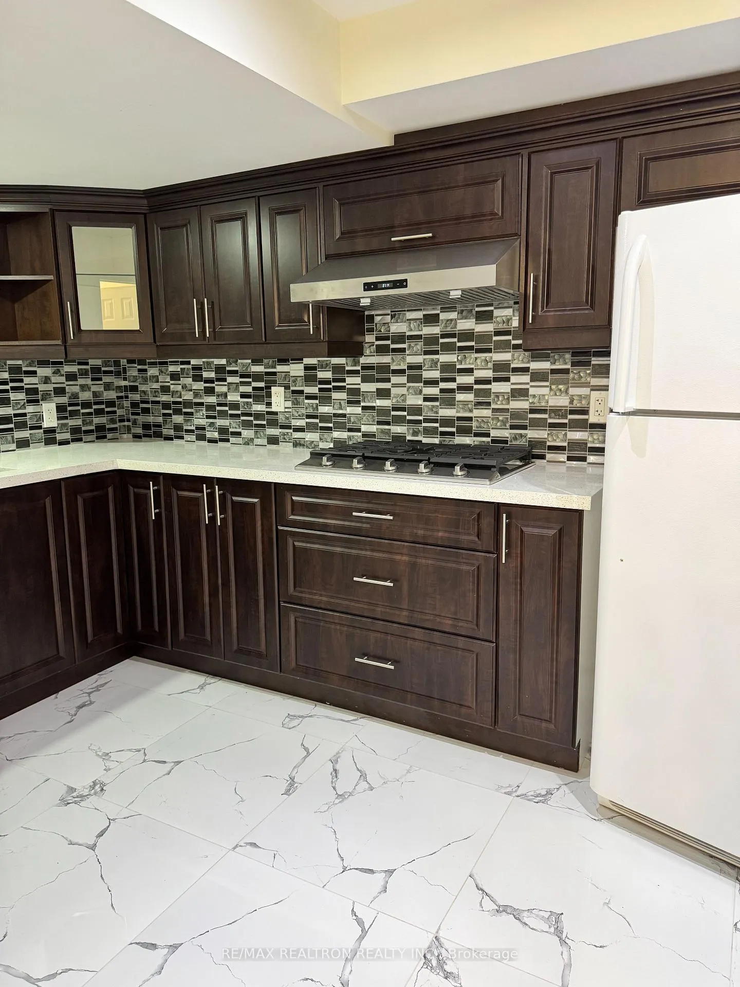 Photo 16 of 42 Appleview Road, Markham, Greensborough — HOMEH