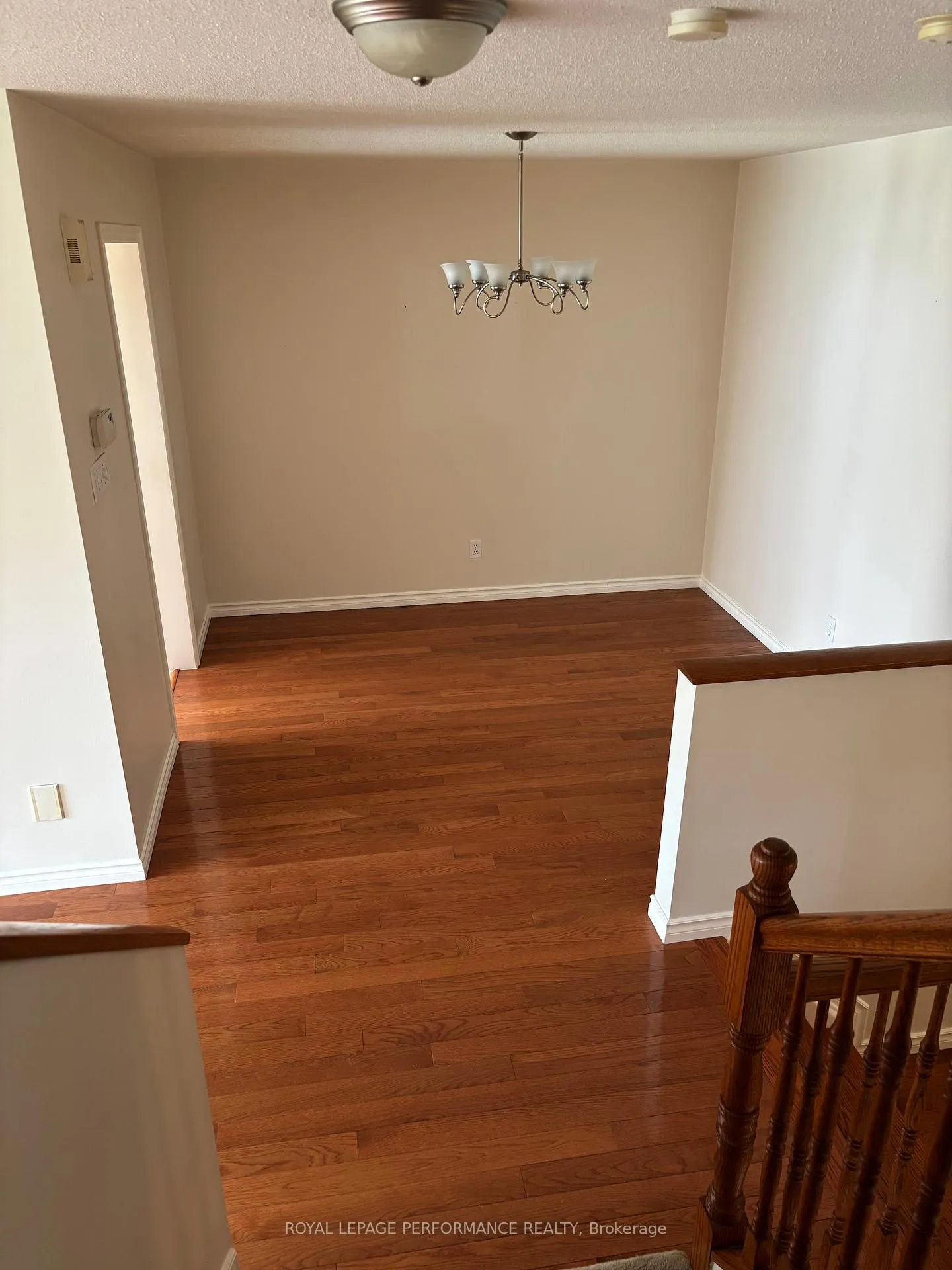 Photo 5 of Unit 6, 6183 Red Willow Drive, Ottawa, Chapel Hill — HOMEH