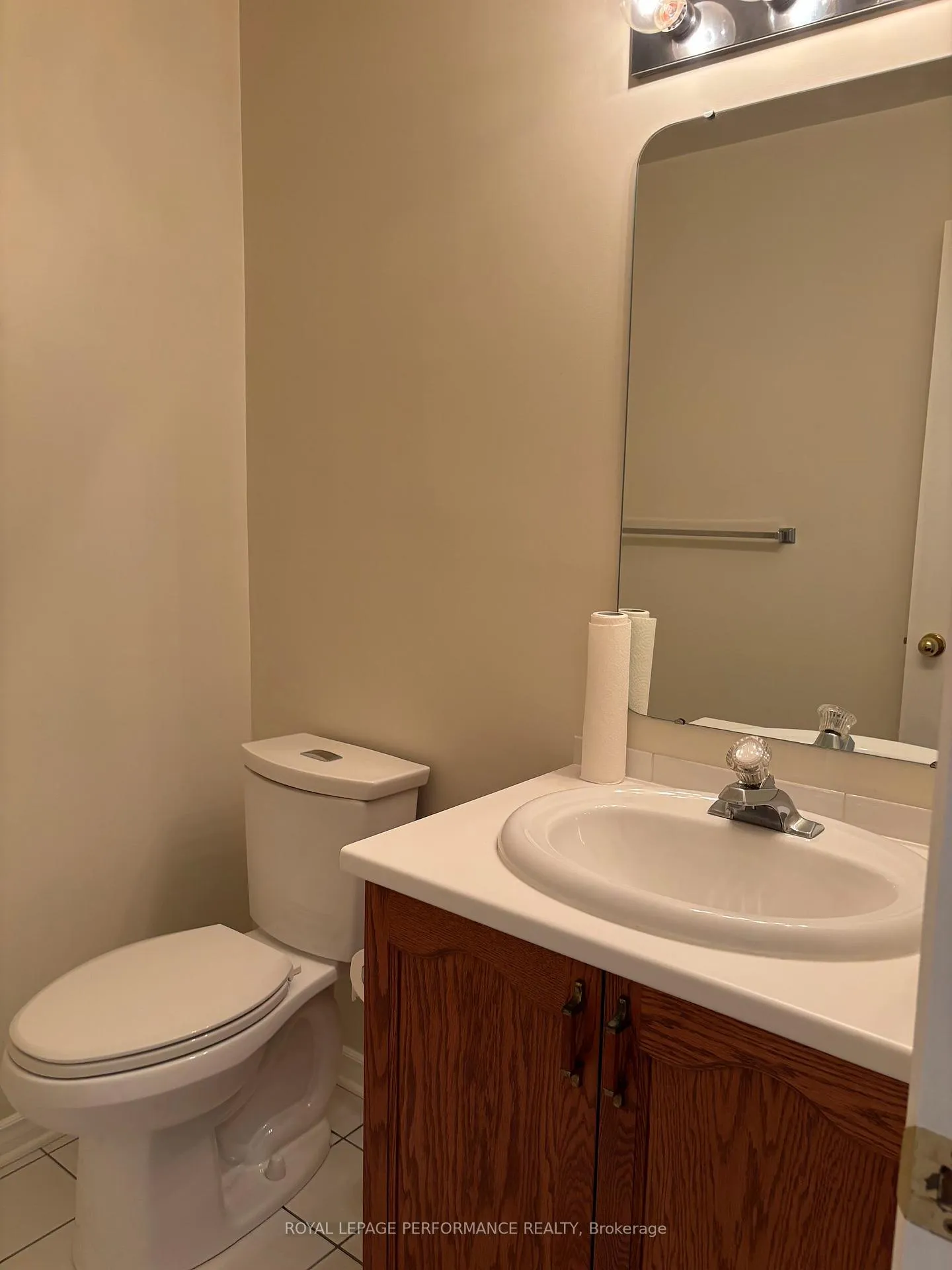 Photo 11 of Unit 6, 6183 Red Willow Drive, Ottawa, Chapel Hill — HOMEH