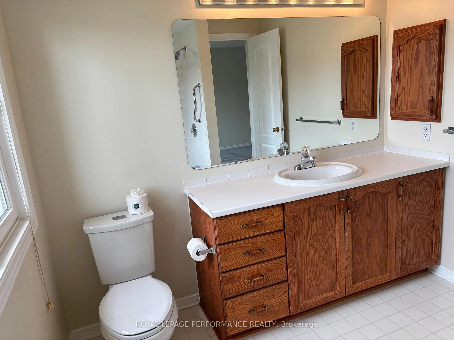 Photo 18 of Unit 6, 6183 Red Willow Drive, Ottawa, Chapel Hill — HOMEH