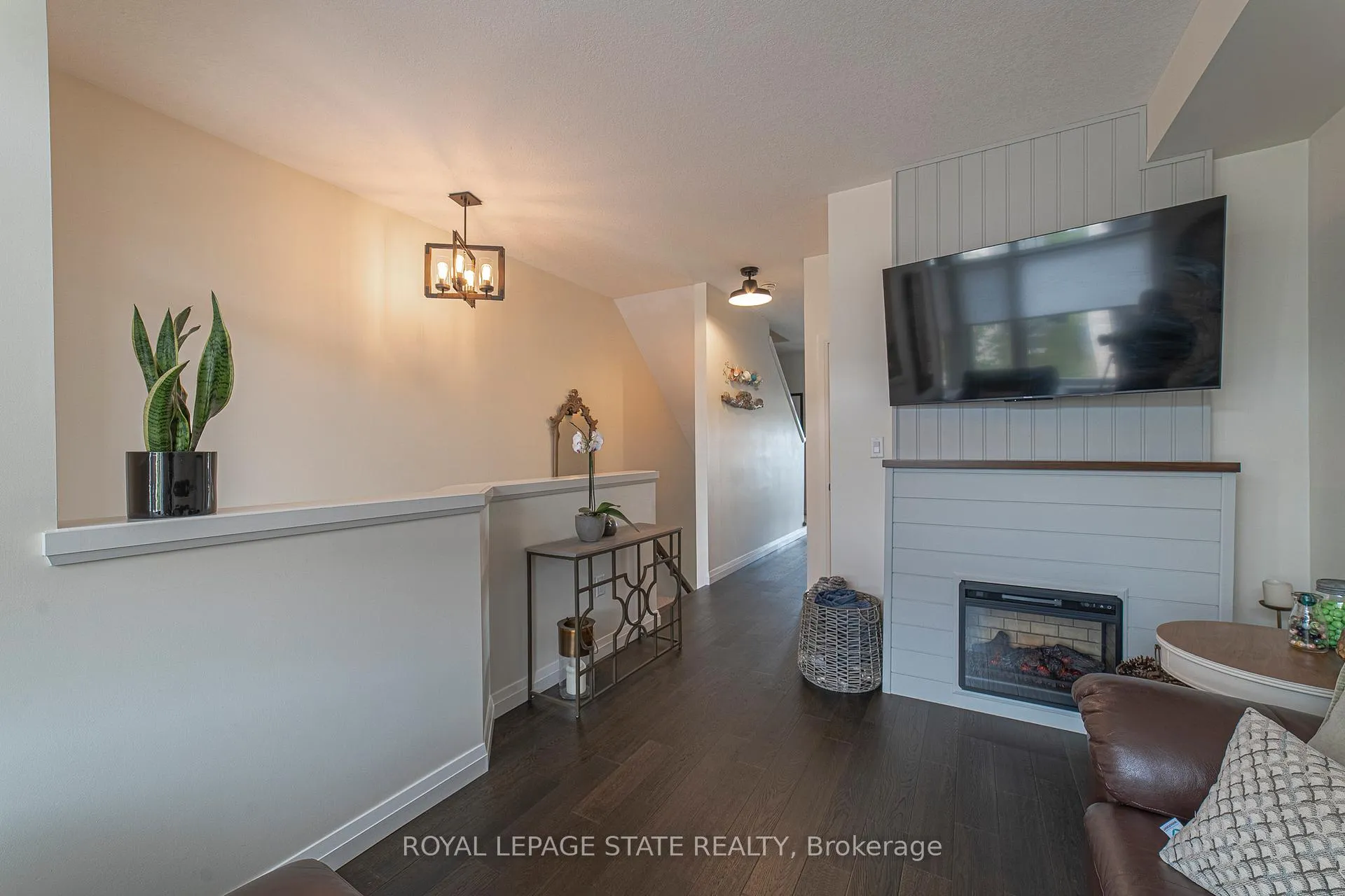 Photo 8 of Unit 40, 35 Midhurst Heights, Hamilton, Stoney Creek — HOMEH