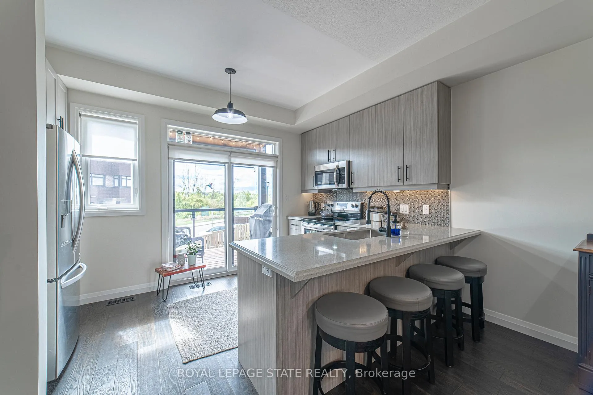Photo 11 of Unit 40, 35 Midhurst Heights, Hamilton, Stoney Creek — HOMEH