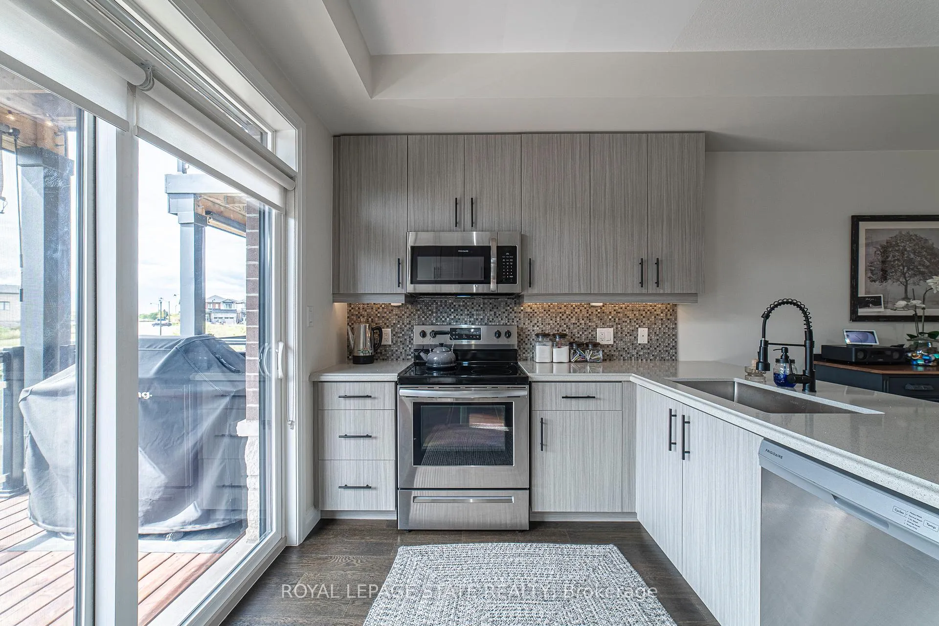 Photo 13 of Unit 40, 35 Midhurst Heights, Hamilton, Stoney Creek — HOMEH