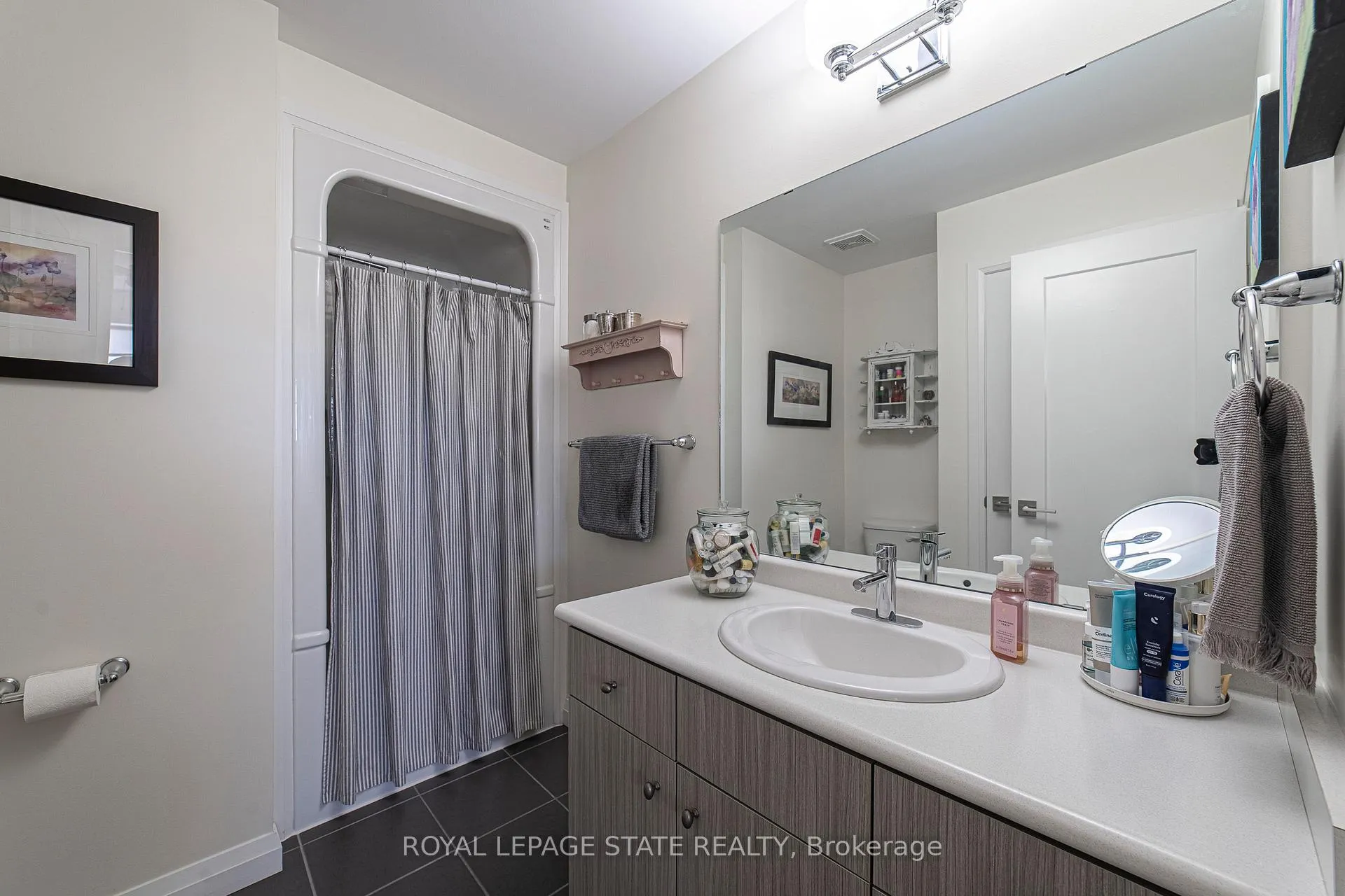 Photo 24 of Unit 40, 35 Midhurst Heights, Hamilton, Stoney Creek — HOMEH