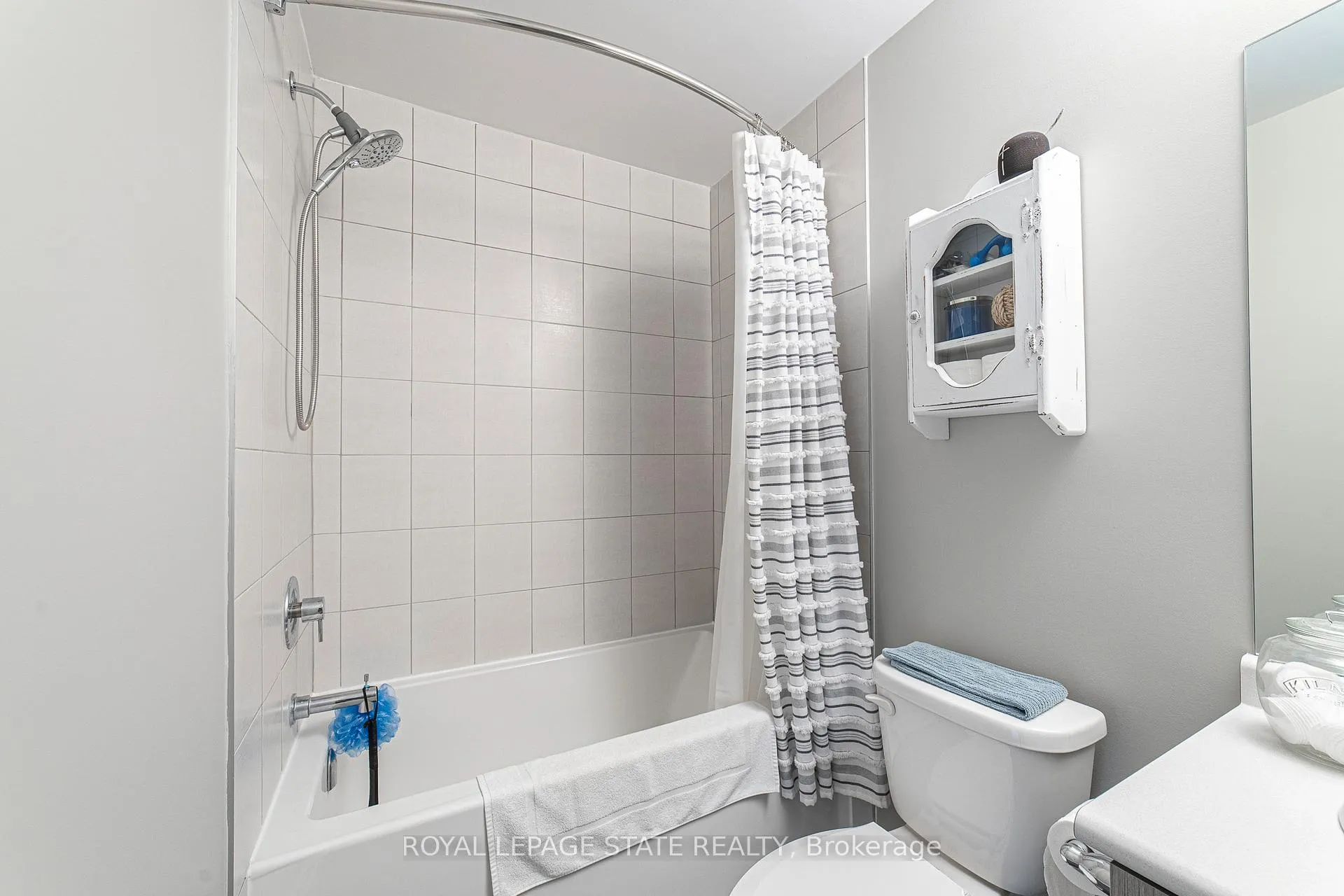 Photo 28 of Unit 40, 35 Midhurst Heights, Hamilton, Stoney Creek — HOMEH