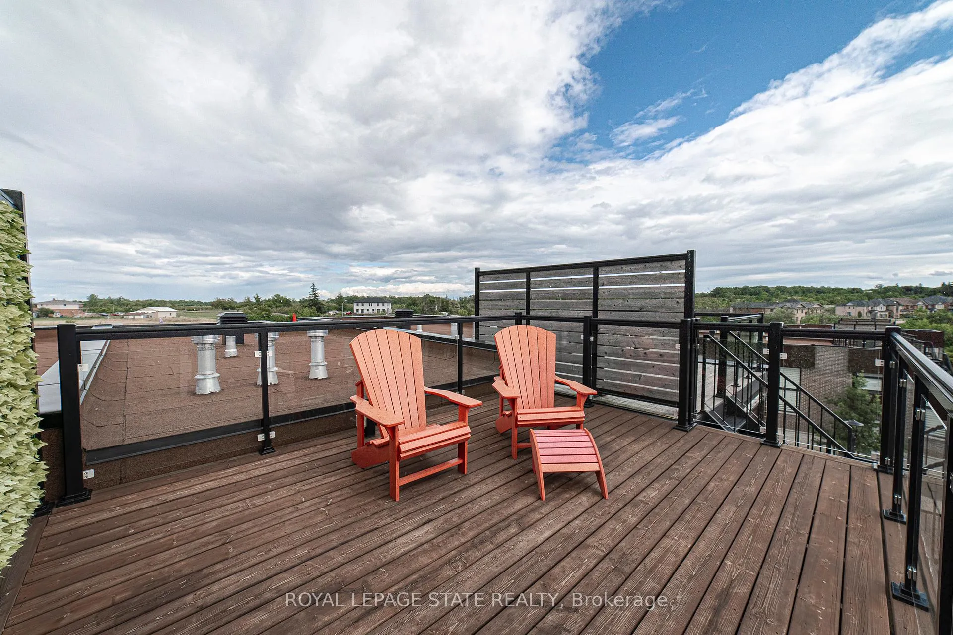 Photo 32 of Unit 40, 35 Midhurst Heights, Hamilton, Stoney Creek — HOMEH