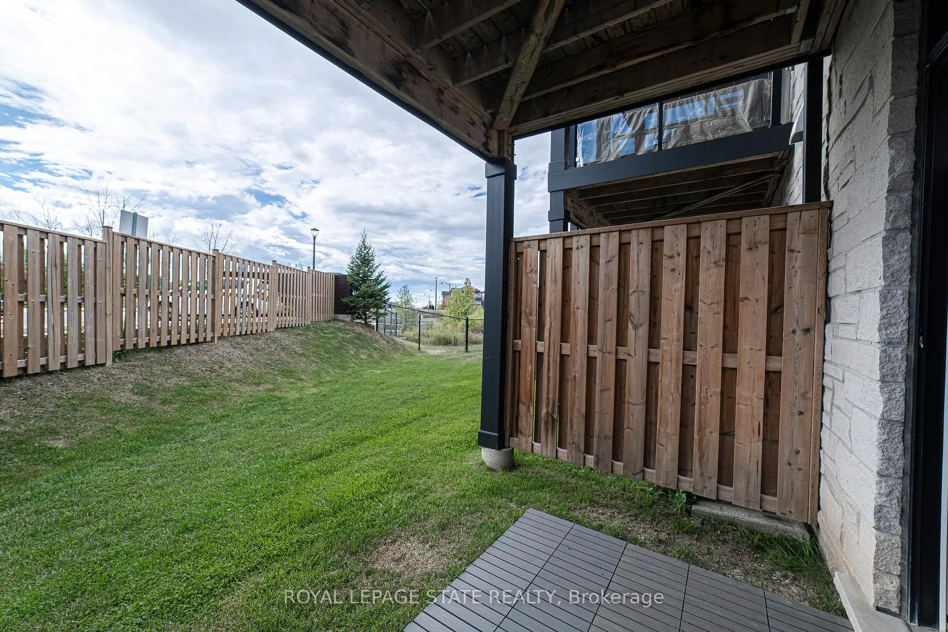 Photo 39 of Unit 40, 35 Midhurst Heights, Hamilton, Stoney Creek — HOMEH
