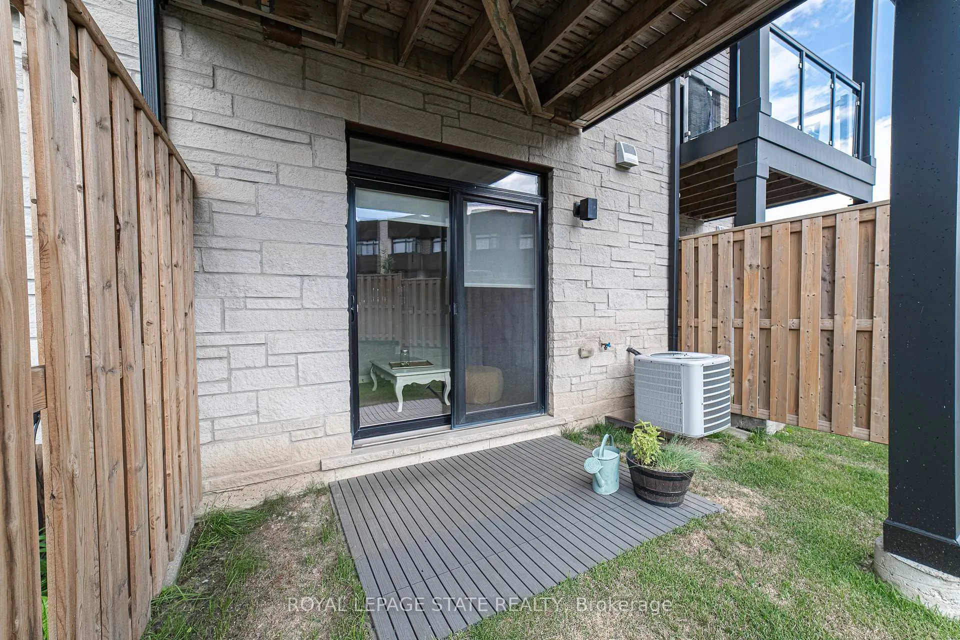 Photo 41 of Unit 40, 35 Midhurst Heights, Hamilton, Stoney Creek — HOMEH