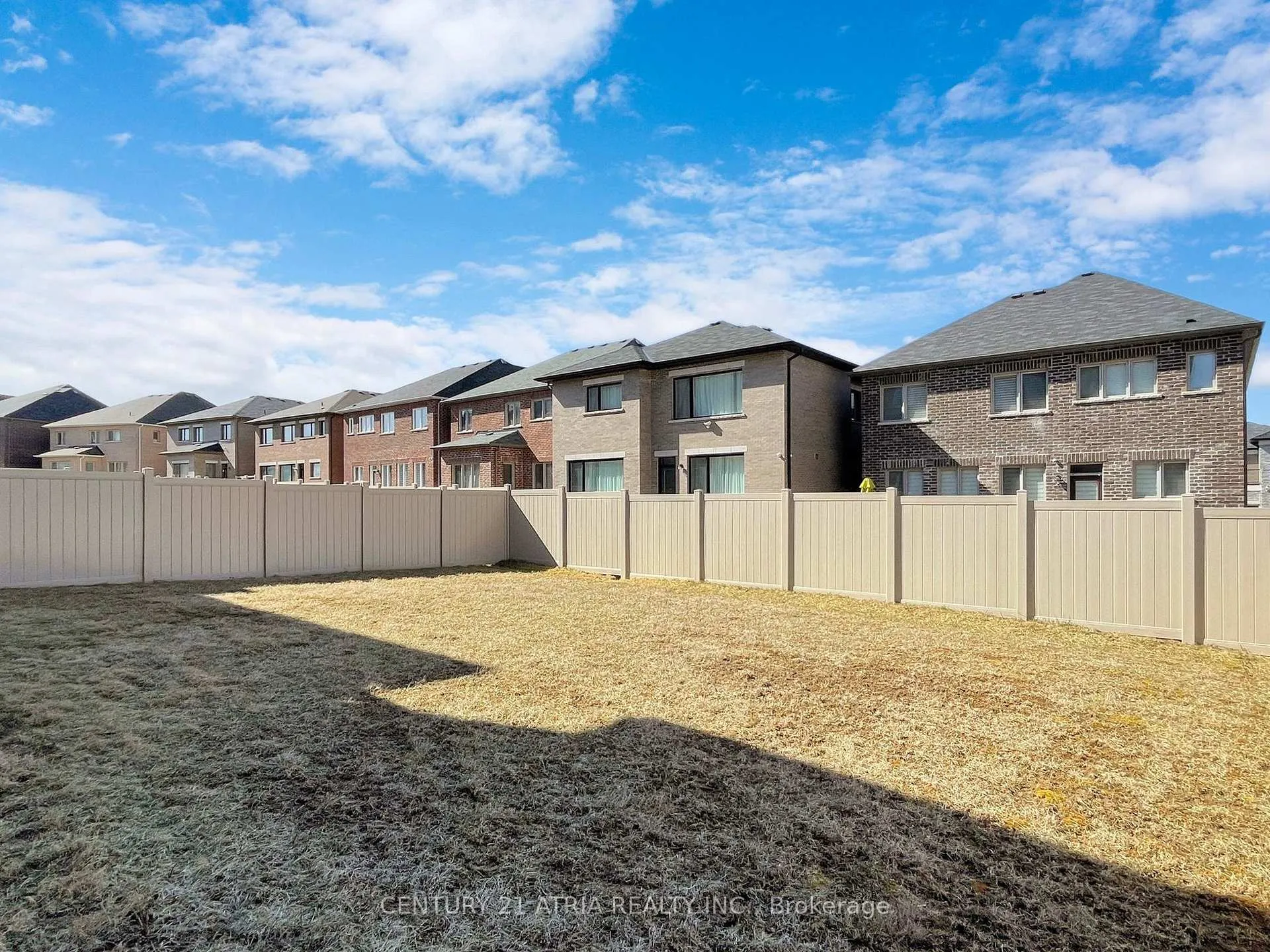Photo 33 of 233 Conklin Crescent, Aurora, Rural Aurora — HOMEH