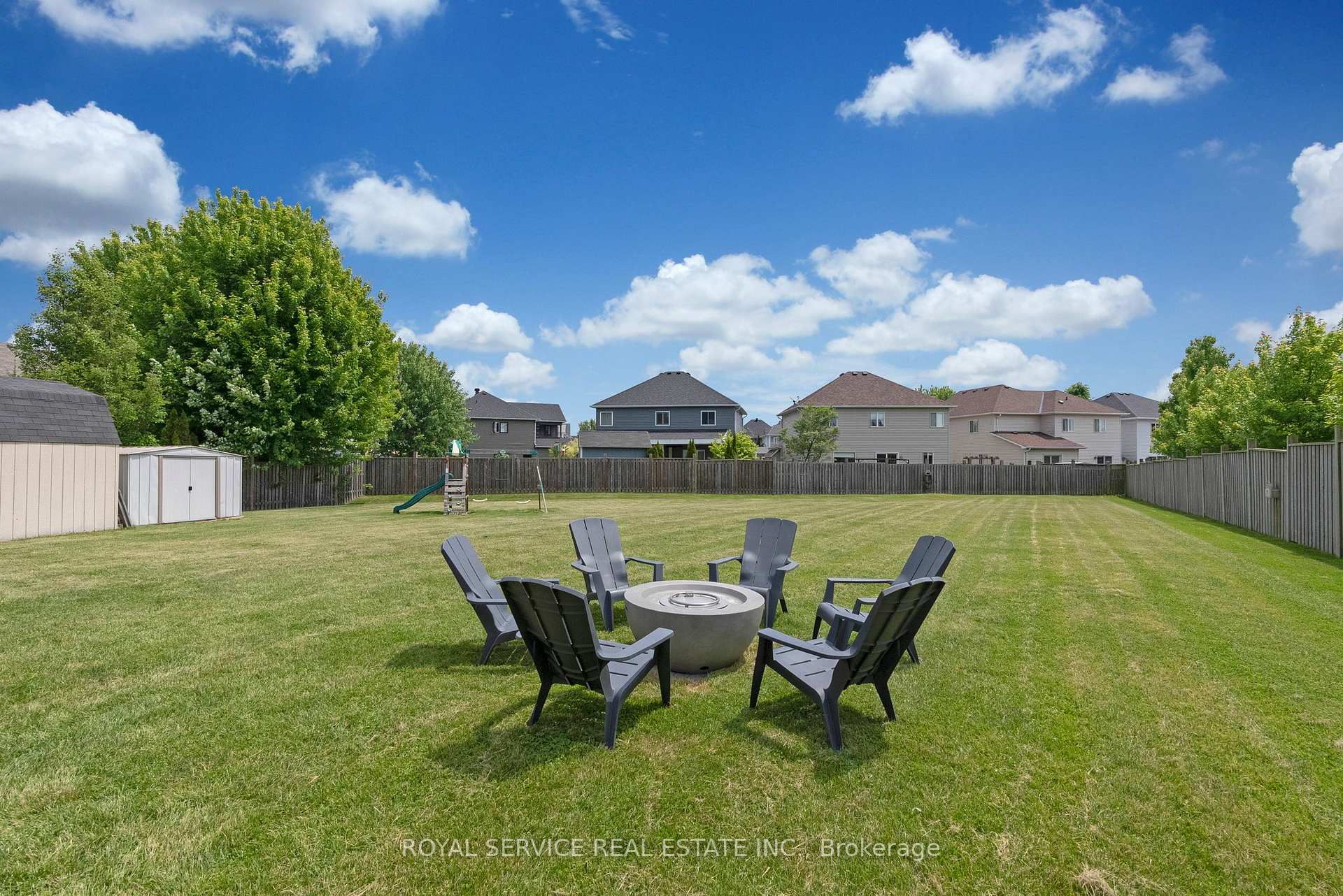 Photo 39 of 35 Alldread Crescent, Clarington, Newcastle — HOMEH