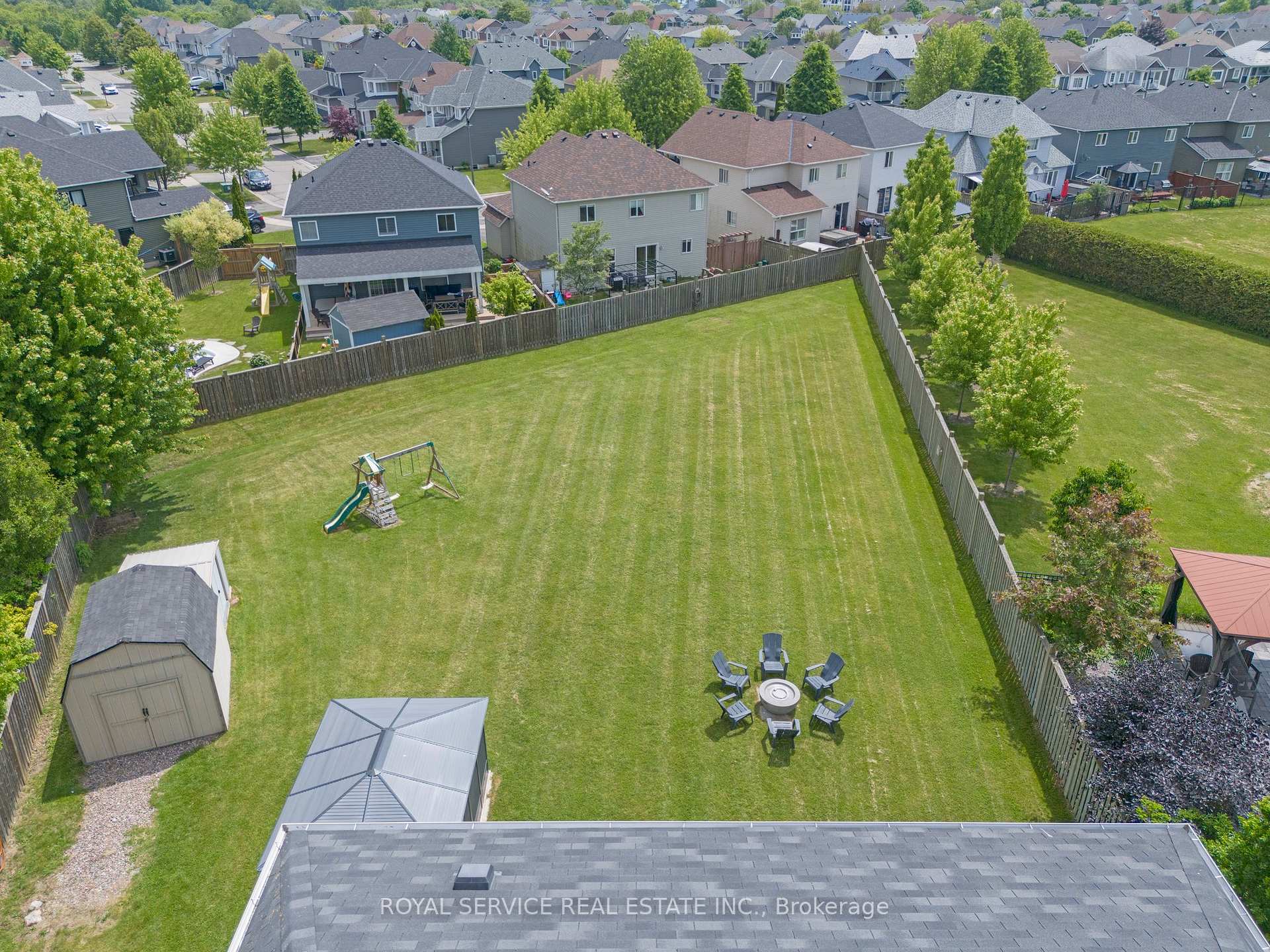 Photo 41 of 35 Alldread Crescent, Clarington, Newcastle — HOMEH
