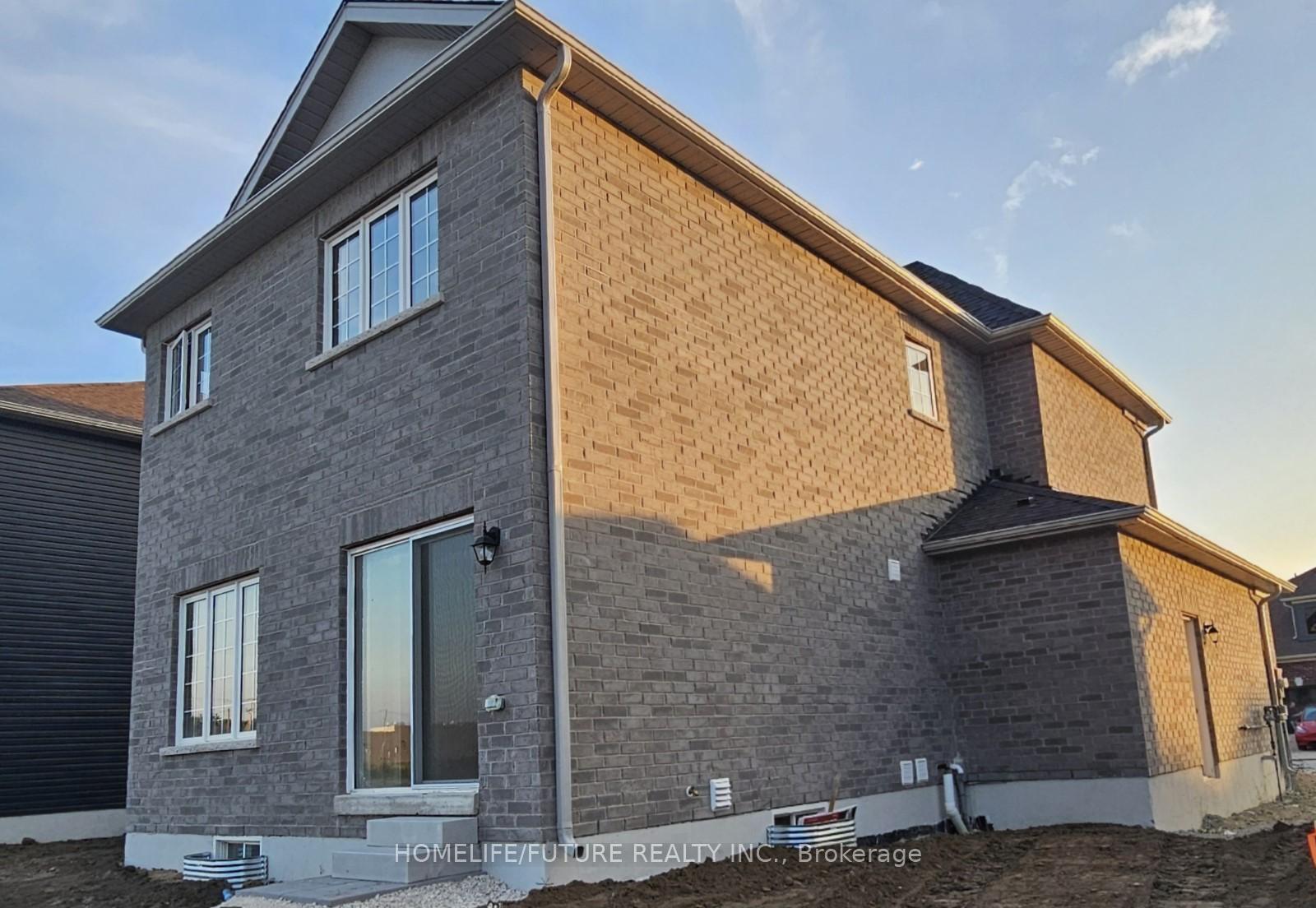 Photo 5 of 276 Springfield Crescent, Clearview, Stayner — HOMEH